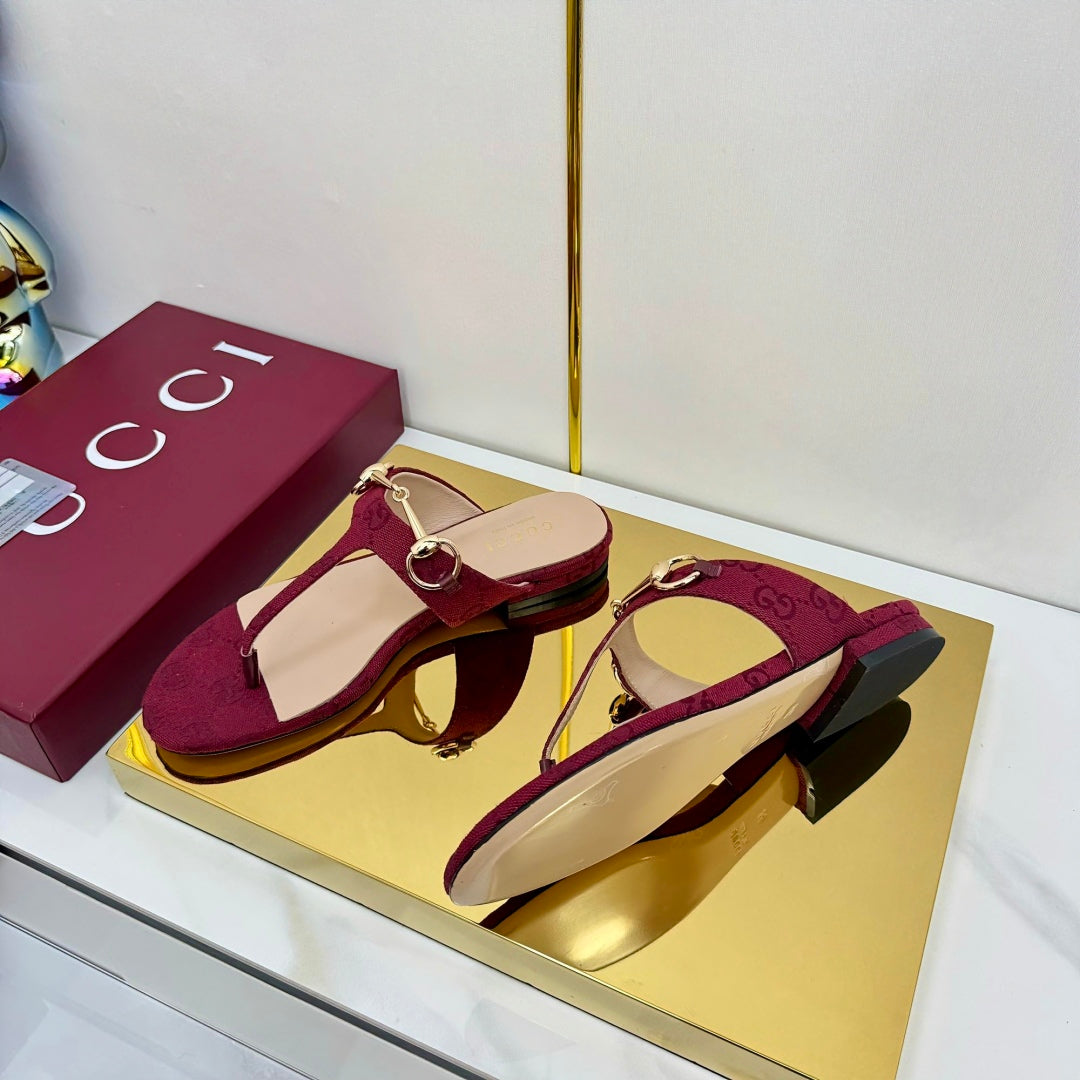 GUCCI THONG SANDALS 25S IN RED LAMBSKIN MIX CANVAS WITH GOLD HARDWARE