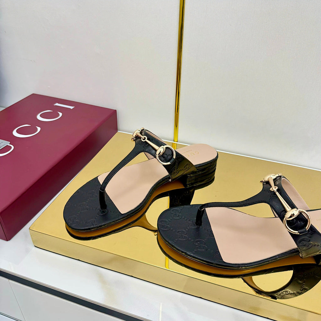 GUCCI THONG SANDALS IN BLACK LAMBSKIN PRINTED LOGO WITH GOLD HARDWARE