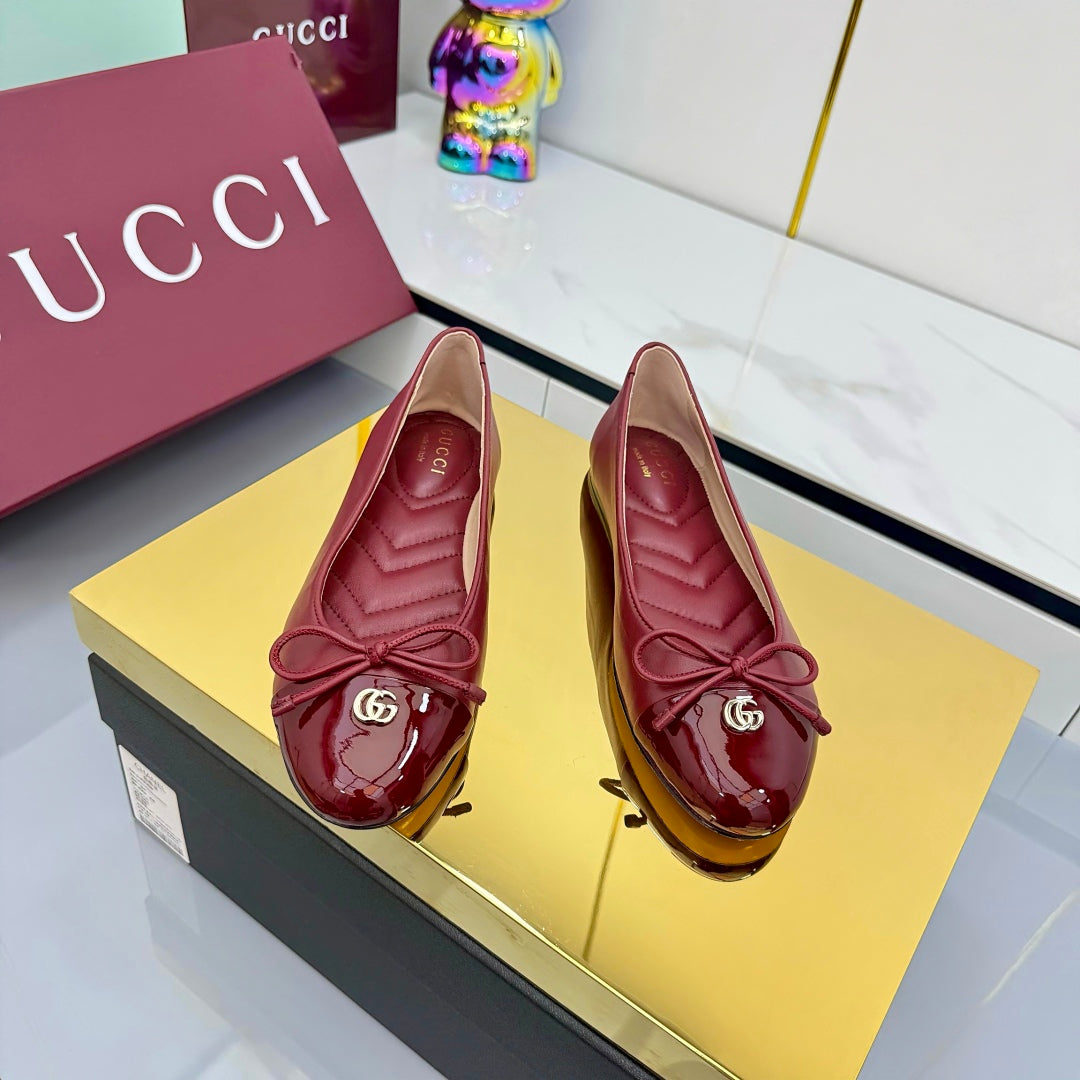 GUCCI BALLET FLATS 25S IN RED LAMBSKIN MIX GLOSSY LEATHER WITH BOW
