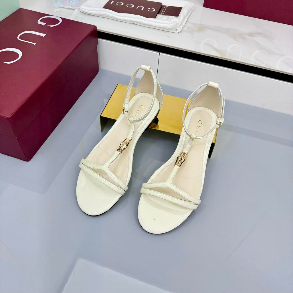 GUCCI THONG SANDALS 25S IN WHITE LAMBSKIN WITH GOLD HARDWARE