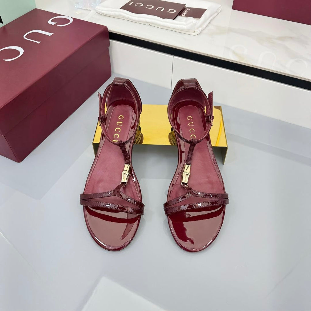 GUCCI THONG SANDALS 25S IN RED LAMBSKIN WITH GOLD HARDWARE