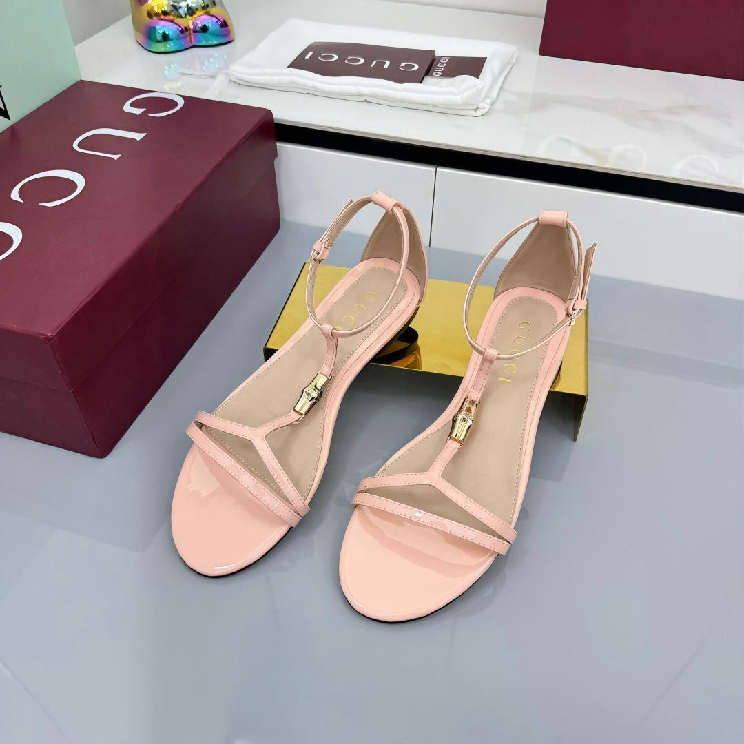 GUCCI THONG SANDALS 25S IN LIGHT PINK LAMBSKIN WITH GOLD HARDWARE
