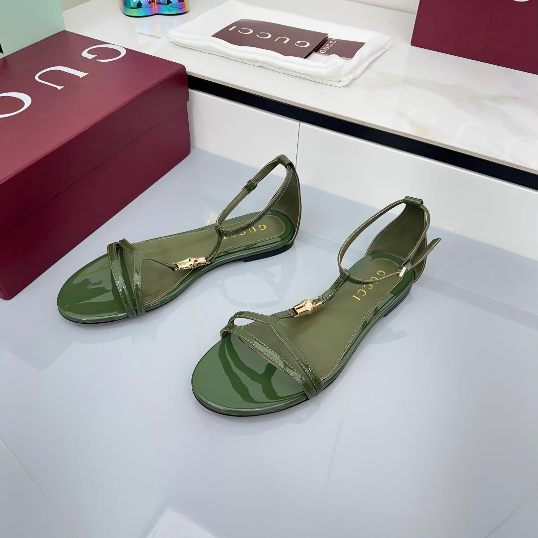 GUCCI THONG SANDALS 25S IN DARK GREEN LAMBSKIN WITH GOLD HARDWARE