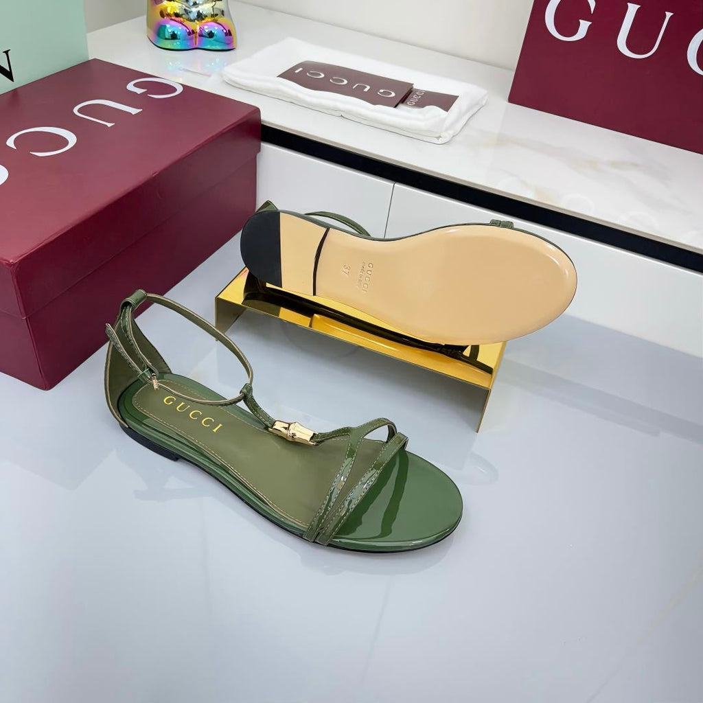 GUCCI THONG SANDALS 25S IN DARK GREEN LAMBSKIN WITH GOLD HARDWARE