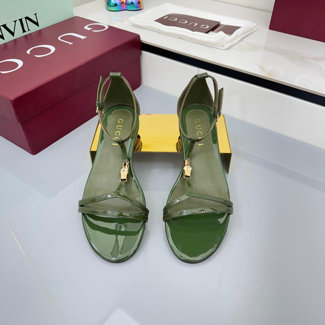 GUCCI THONG SANDALS 25S IN DARK GREEN LAMBSKIN WITH GOLD HARDWARE