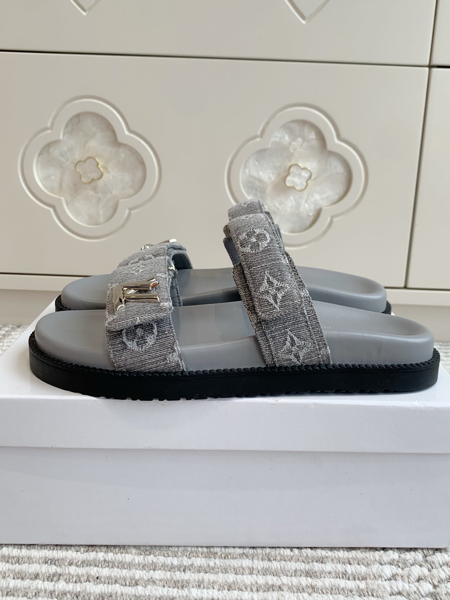 LOUIS VUITTON LV TWO-STRAP SANDALS 25S IN GREY DENIM AND CALFSKIN WITH SILVER HARDWARE