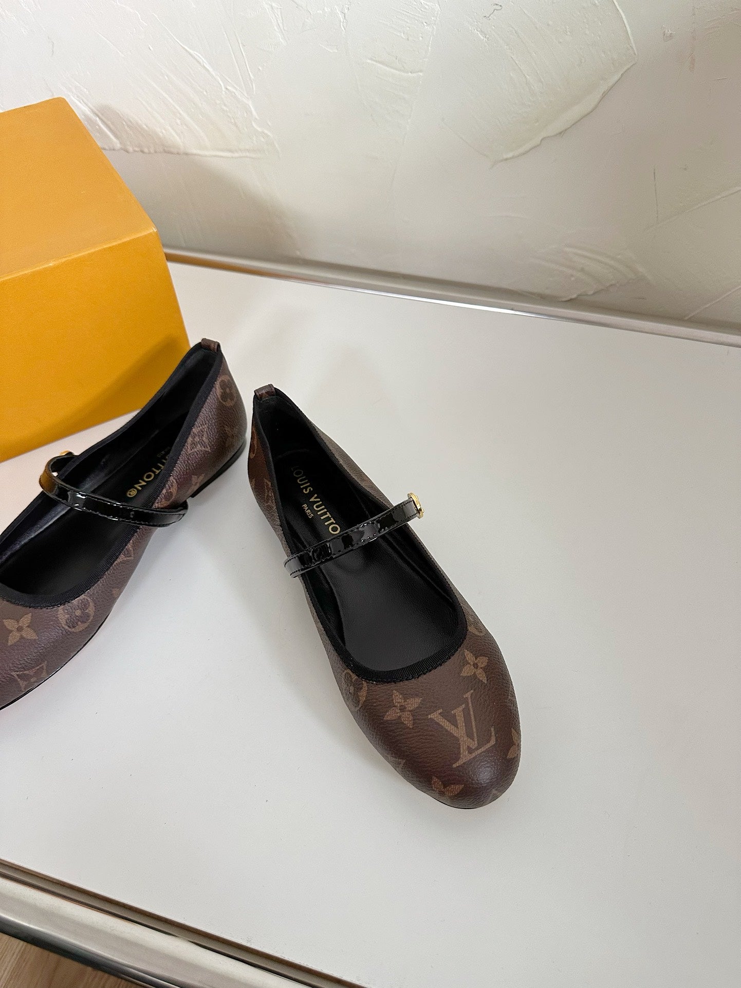 LOUIS VUITTON ROMY FLAT BALLERINA IN BROWN MONOGRAM CALFSKIN