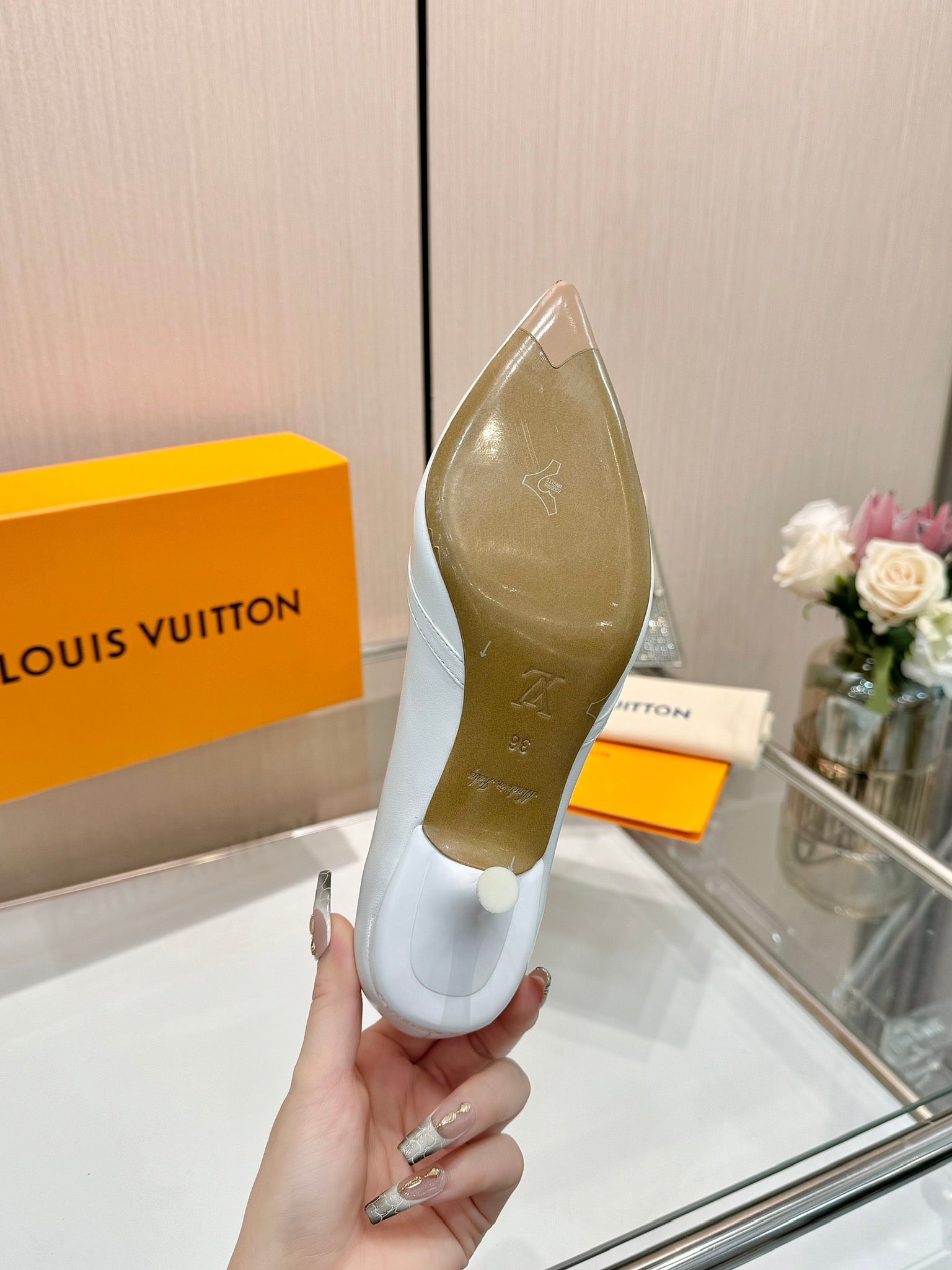 LOUIS VUITTON 6AM HIGH HEELS 55 MM IN WHITE LAMBSKIN