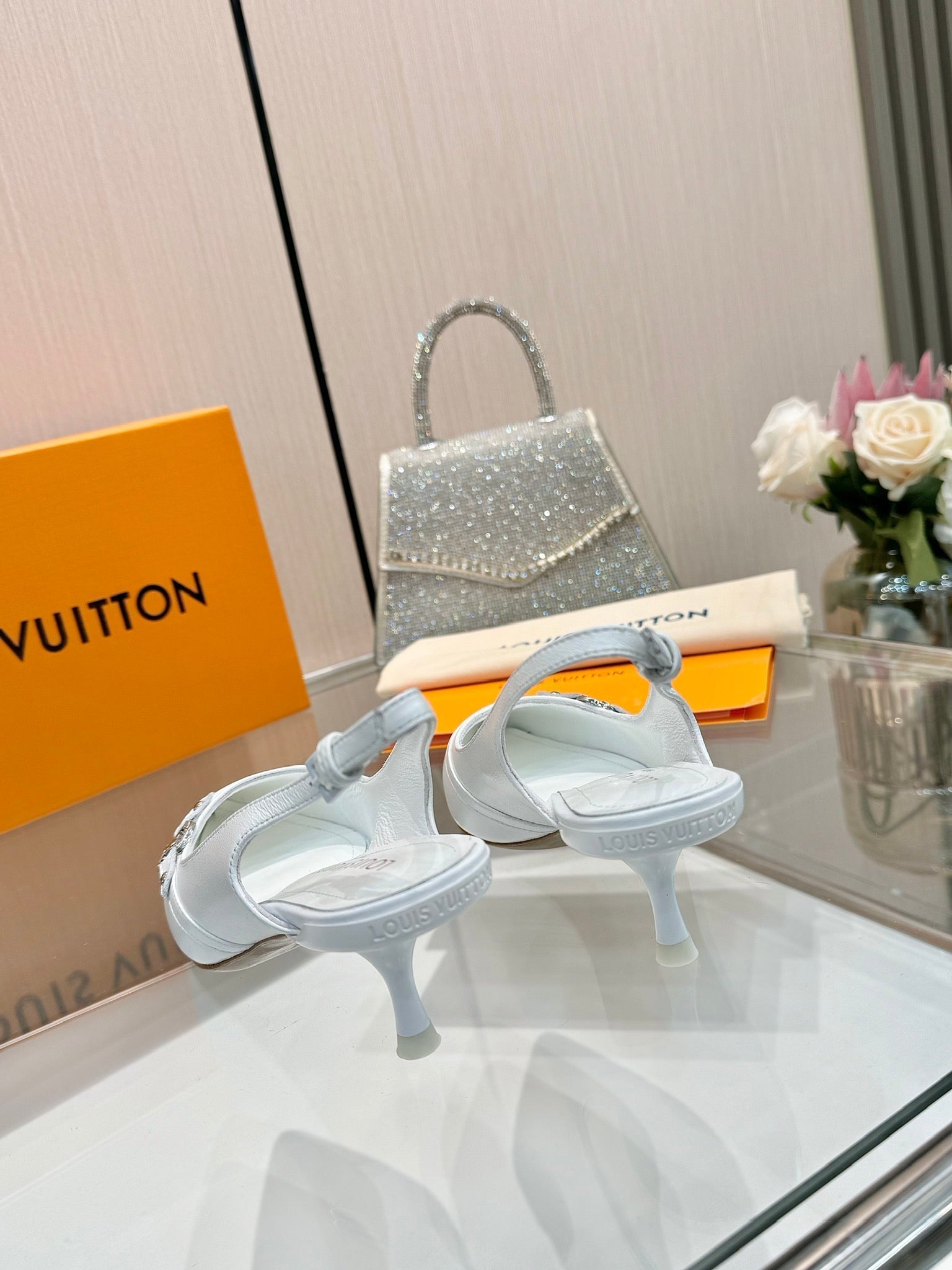 LOUIS VUITTON 6AM SLINGBACK HIGH HEELS 55 MM IN WHITE LAMBSKIN