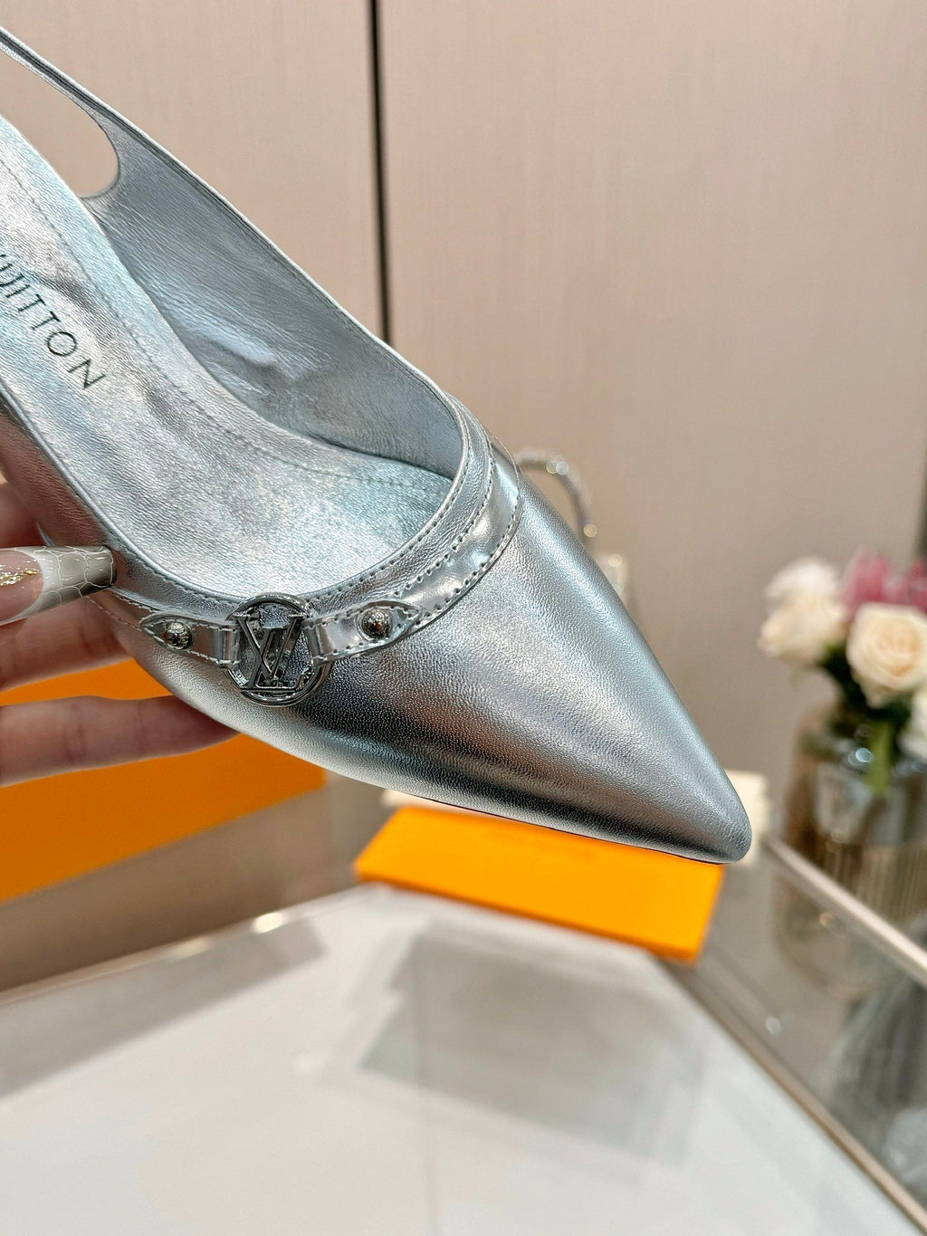 LOUIS VUITTON 6AM SLINGBACK HIGH HEELS 55 MM IN SILVER LAMBSKIN