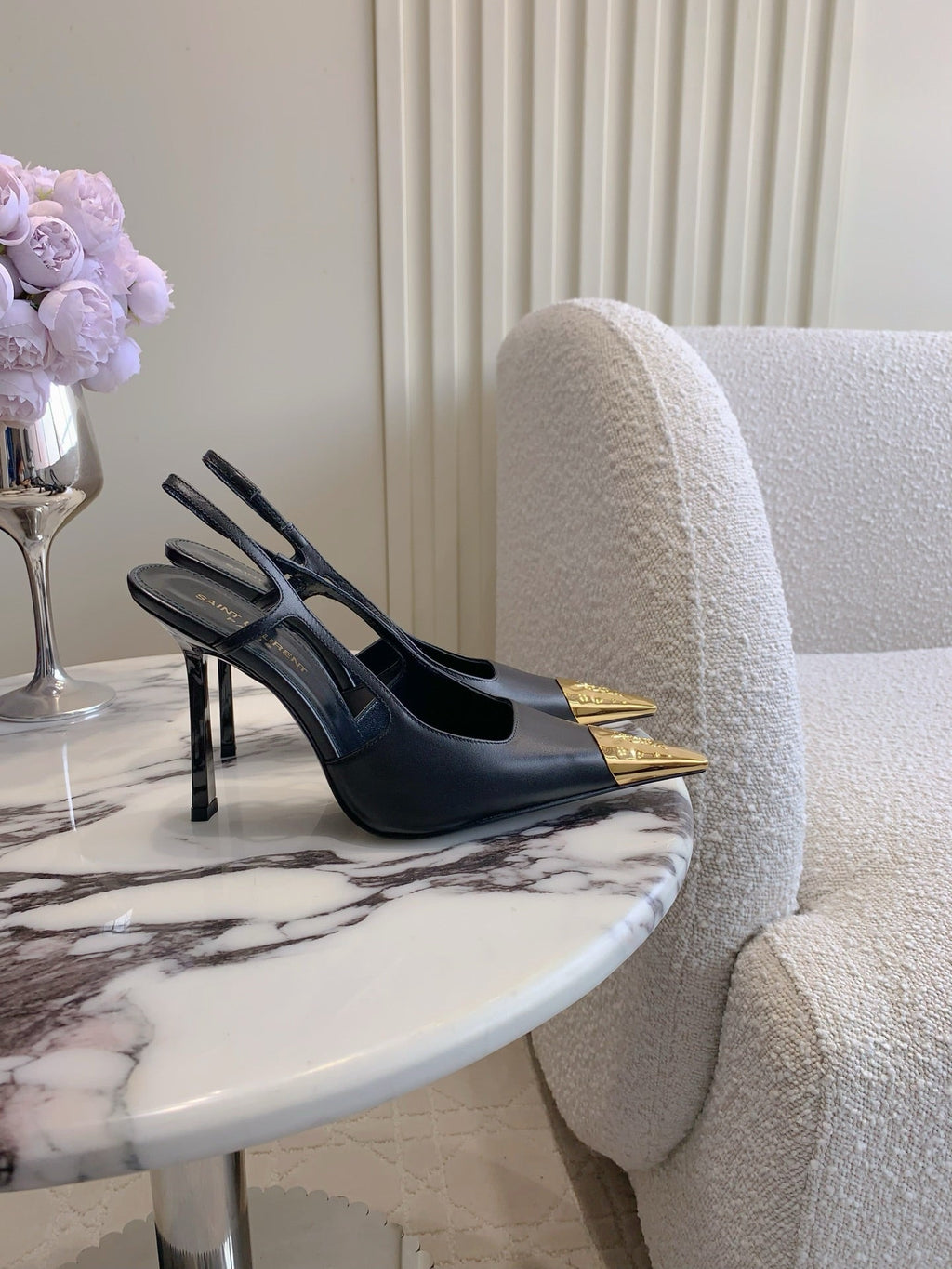 LOUIS VUITTON HIGH HEEL 10 CM SLINGBACK IN BLACK CALFSKIN WITH GOLD HARDWARE
