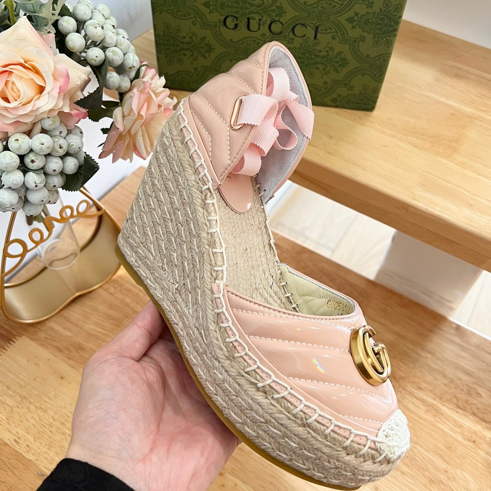 GUCCI Crochet platform Espadrilles Blush Pink