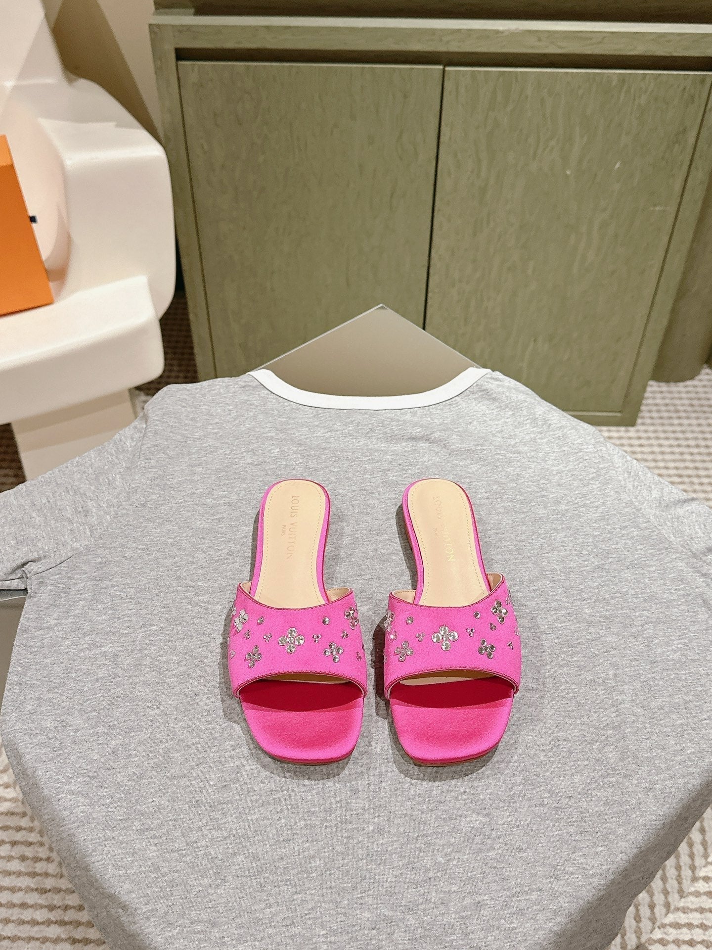 LOUIS VUITTON LV WOMEN FLAT MULE IN DEEP PINK SATIN WITH RHINESTONE