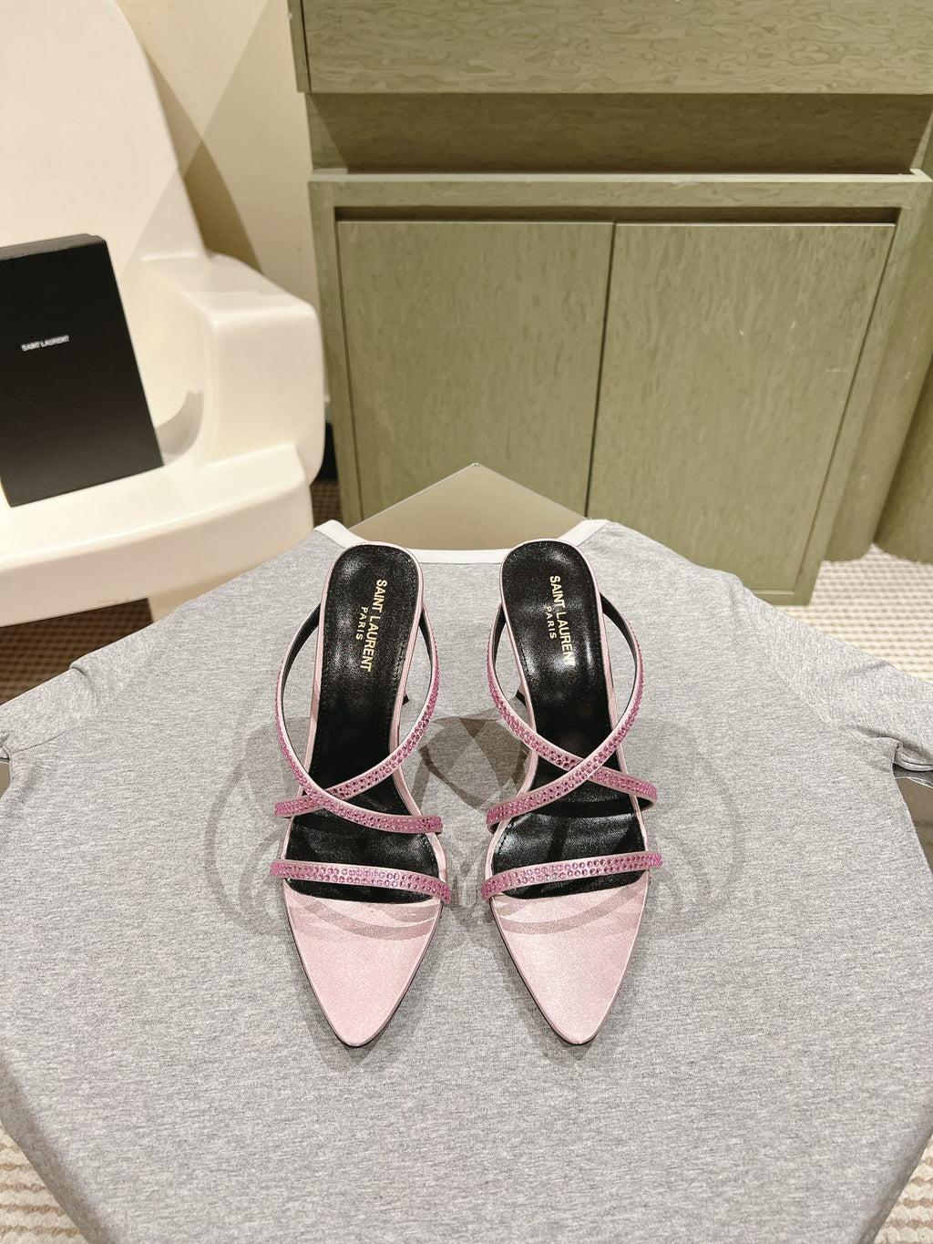 LOUIS VUITTON HIGH HEEL MULE 10 CM IN BABY PINK SATIN WITH RHINESTONES