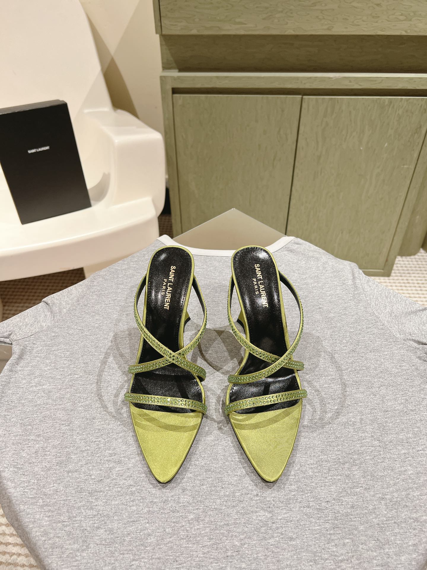 LOUIS VUITTON HIGH HEEL MULE 10 CM IN OLIVE GREEN SATIN WITH RHINESTONES