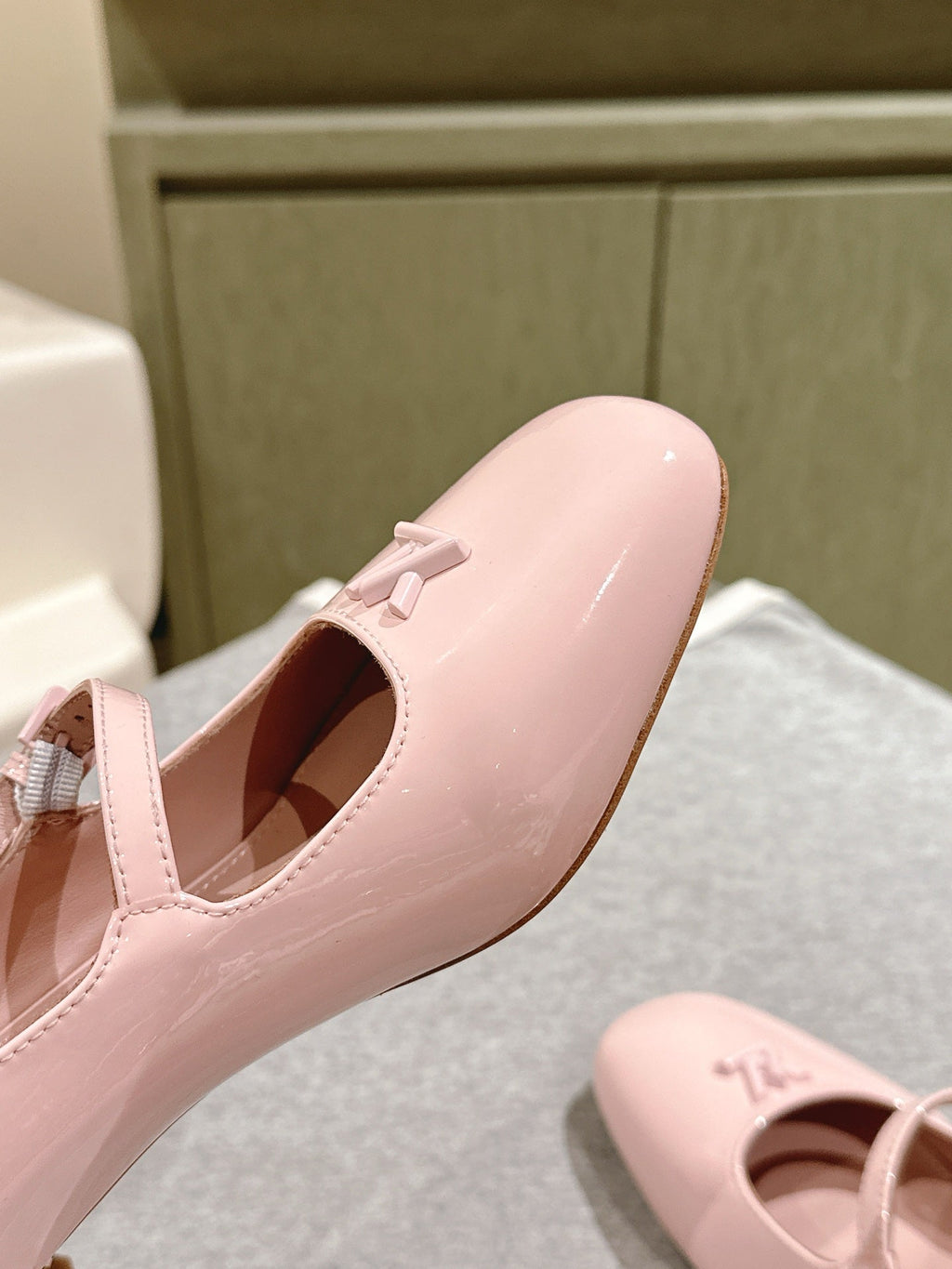 LOUIS VUITTON SWING HIGH MARY JANE 55 MM IN PALE PINK PATENT CALFSKIN