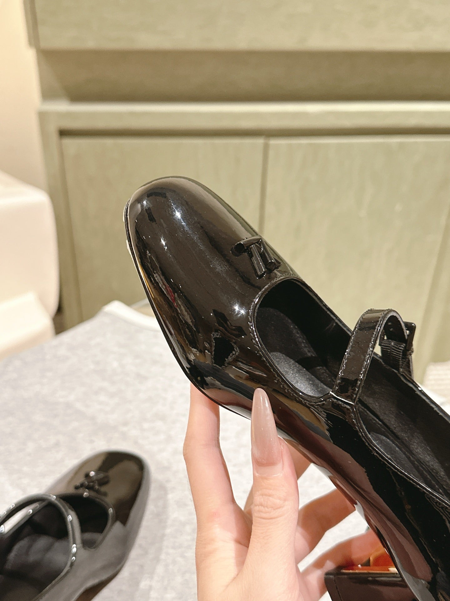 LOUIS VUITTON SWING HIGH MARY JANE 55 MM IN BLACK PATENT CALFSKIN