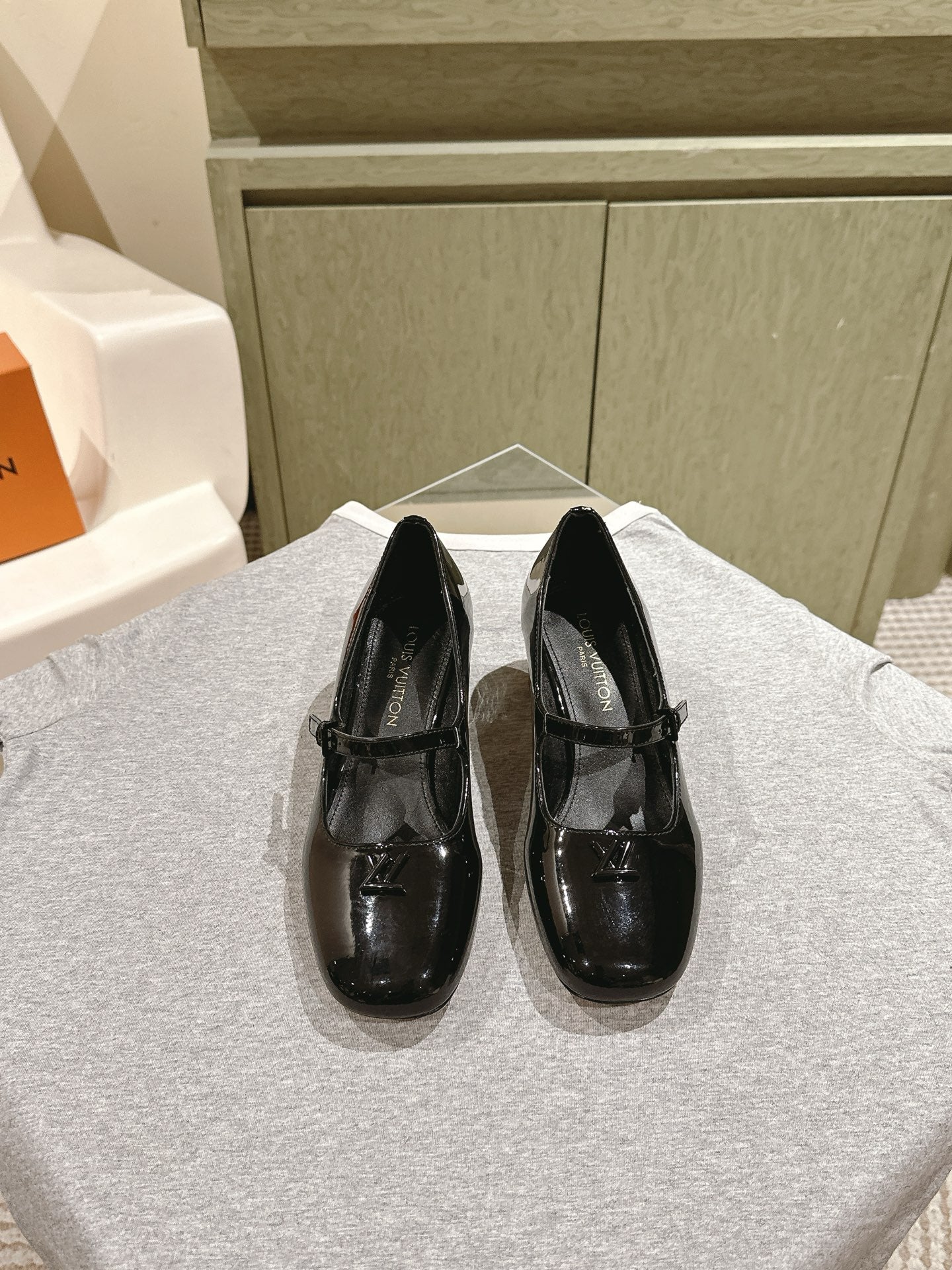 LOUIS VUITTON SWING HIGH MARY JANE 55 MM IN BLACK PATENT CALFSKIN