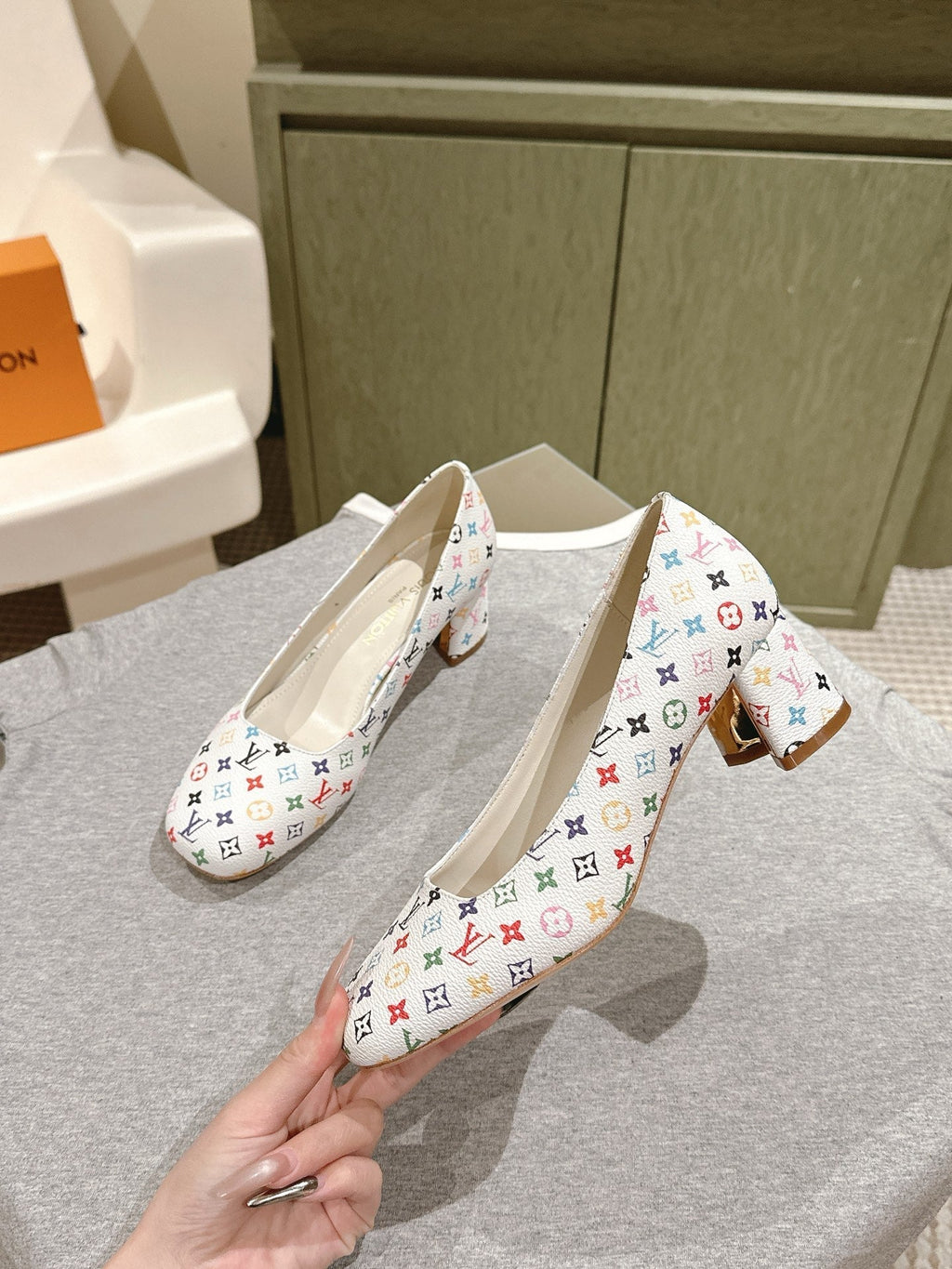 LOUIS VUITTON SWING HIGH PUMP 55 MM IN WHITE MONOGRAM CALFSKIN