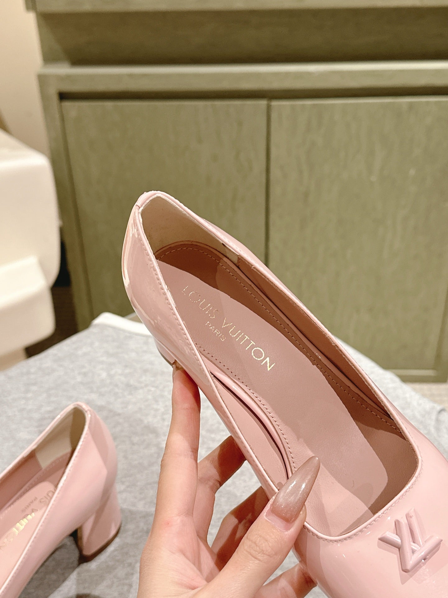 LOUIS VUITTON SWING HIGH PUMP 55 MM IN PALE PINK PATENT CALFSKIN