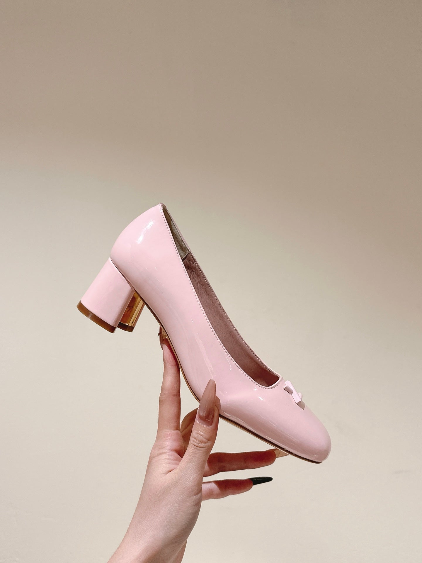 LOUIS VUITTON SWING HIGH PUMP 55 MM IN PALE PINK PATENT CALFSKIN