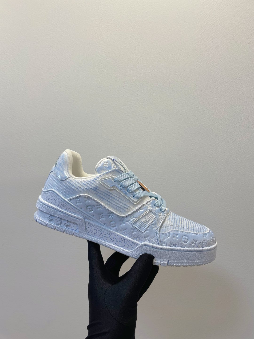 LOUIS VUITTON LV TRAINER MAXI SNEAKER IN WHITE MIX LIGHT BLUE EMBOSSED CALFSKIN