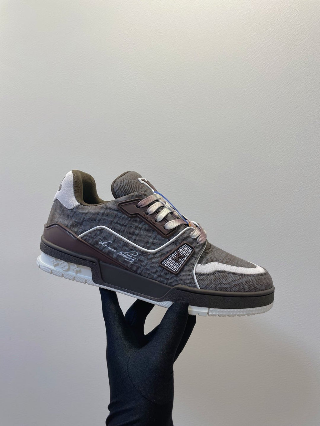 LOUIS VUITTON TRAINER SNEAKER IN WOOD BROWN MONOGRAM DENIM FABRIC