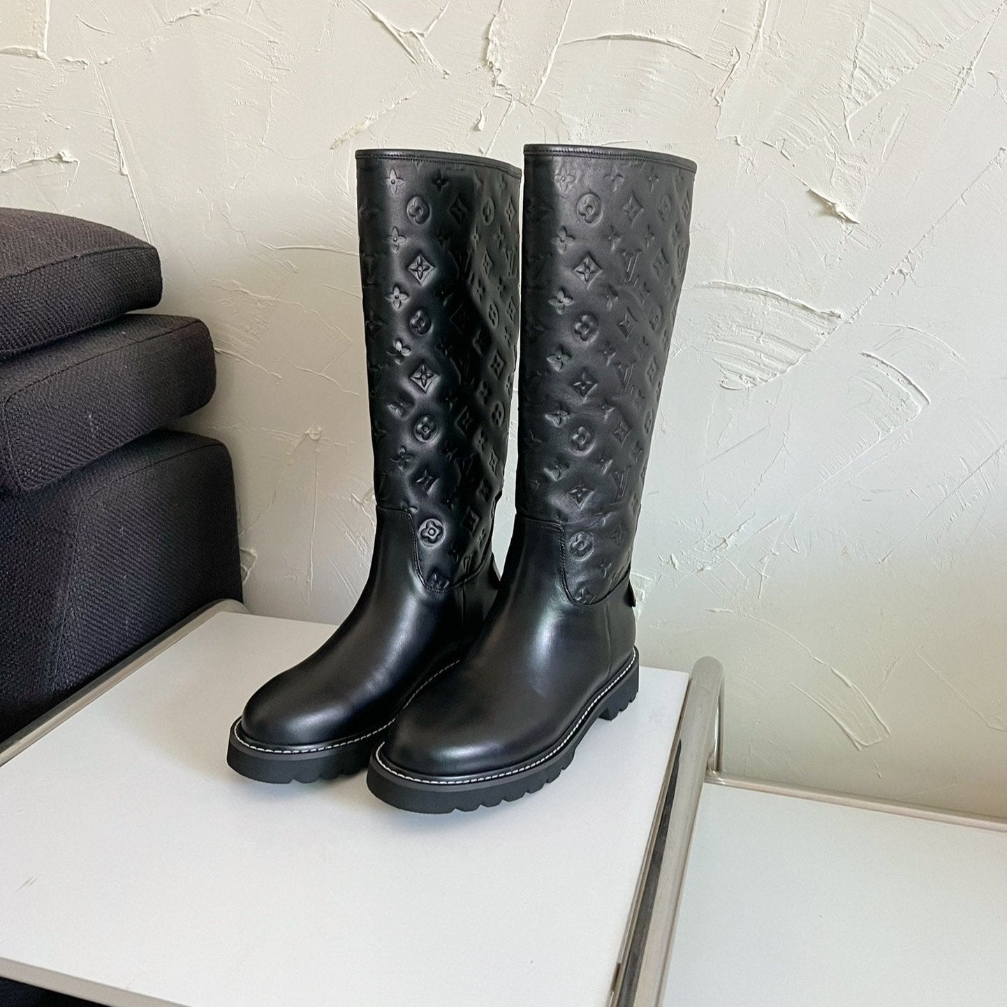 LOUIS VUITTON TERRITORY FLAT HIGH BOOT IN BLACK EMBOSSED CALFSKIN