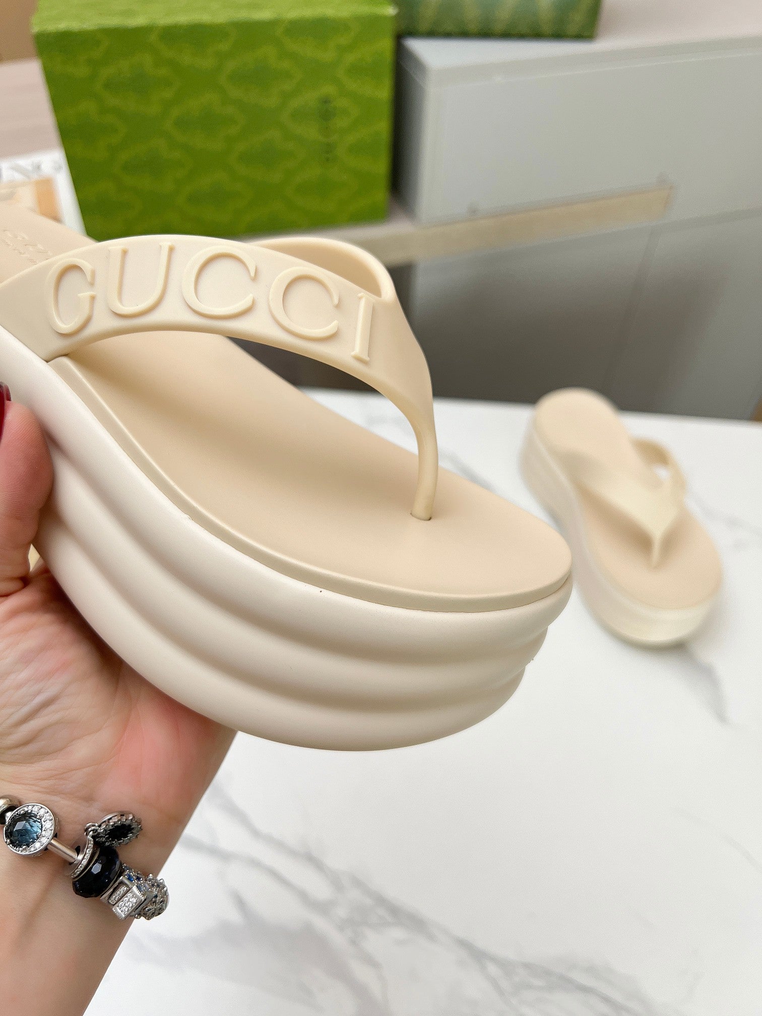 GUCCI THONG PLATFORM 5 CM IN BEIGE CREAM IMPORTED TPU