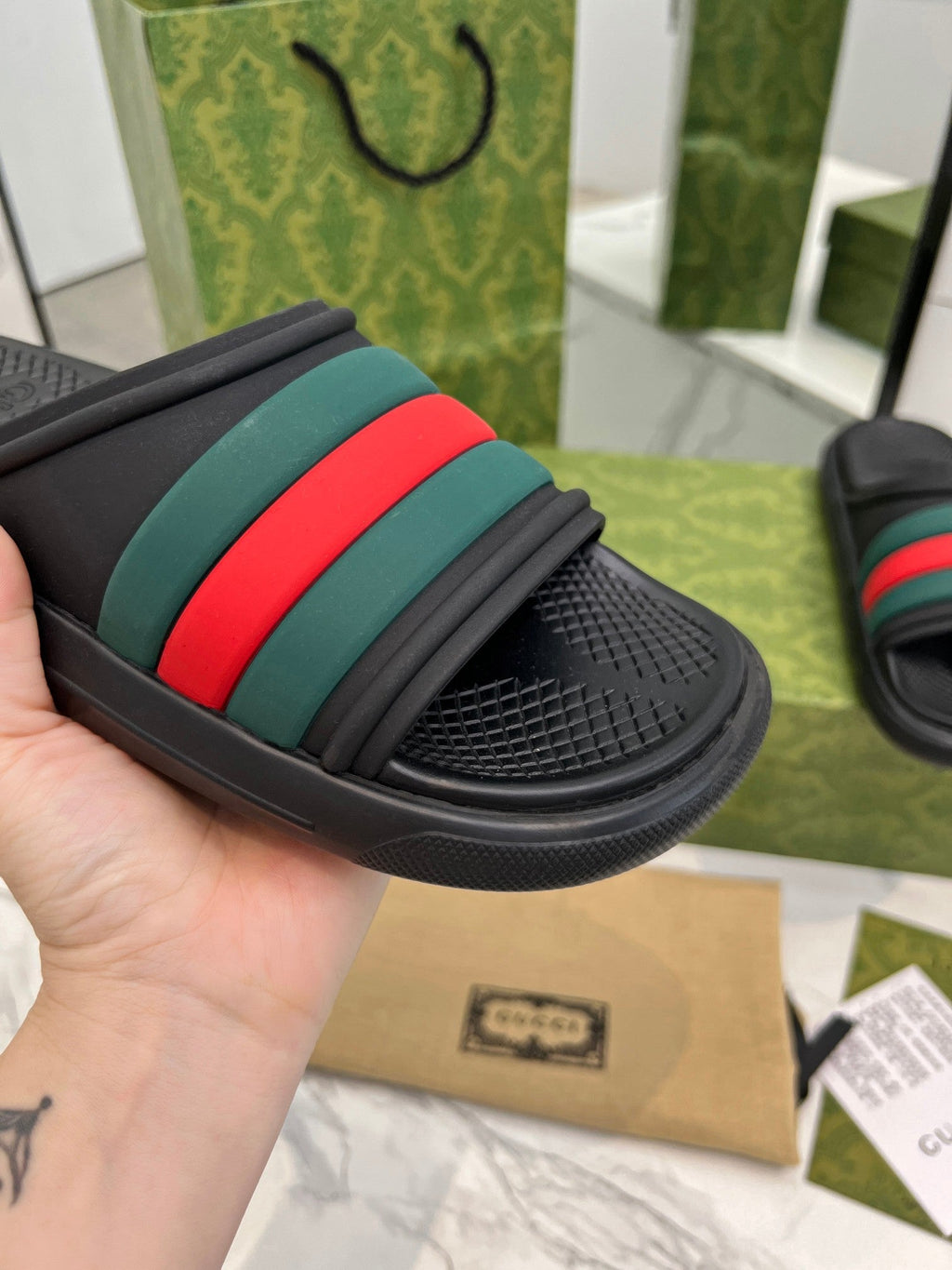 GUCCI PLATFORM SLIPPERS IN BLACK MIX GREEN AND RED IMPORTED TPU
