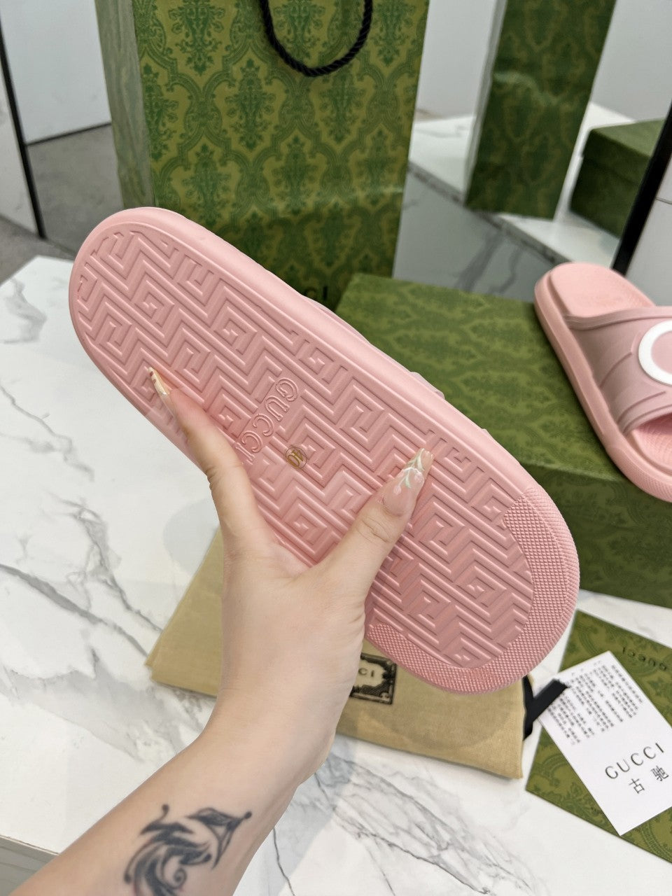 GUCCI PLATFORM SLIPPERS IN LIGHT PINK IMPORTED TPU