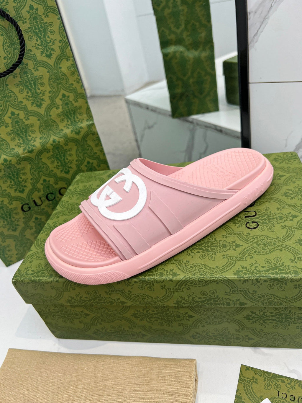 GUCCI PLATFORM SLIPPERS IN LIGHT PINK IMPORTED TPU