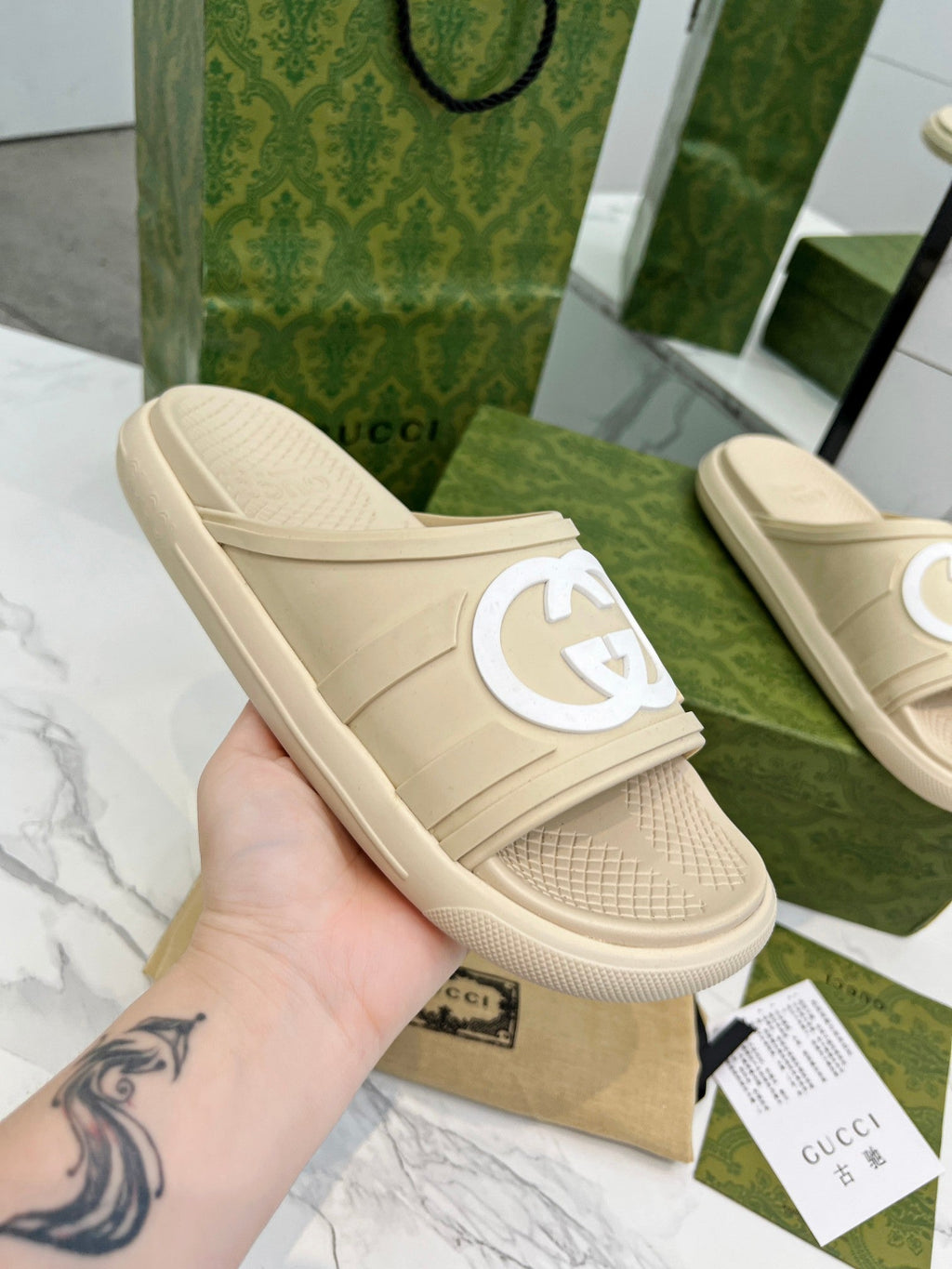 GUCCI PLATFORM SLIPPERS IN SAND BROWN IMPORTED TPU