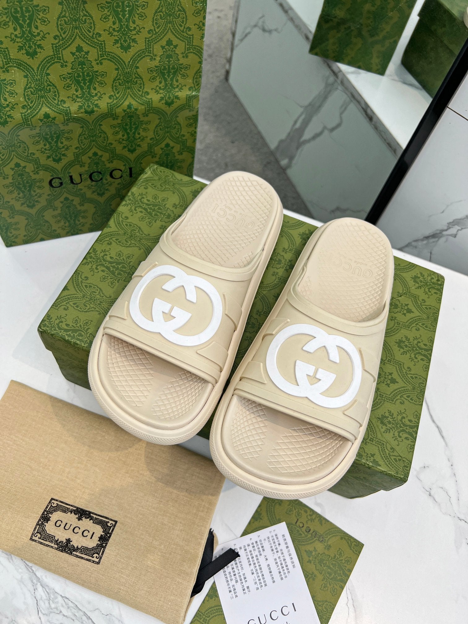 GUCCI PLATFORM SLIPPERS IN SAND BROWN IMPORTED TPU