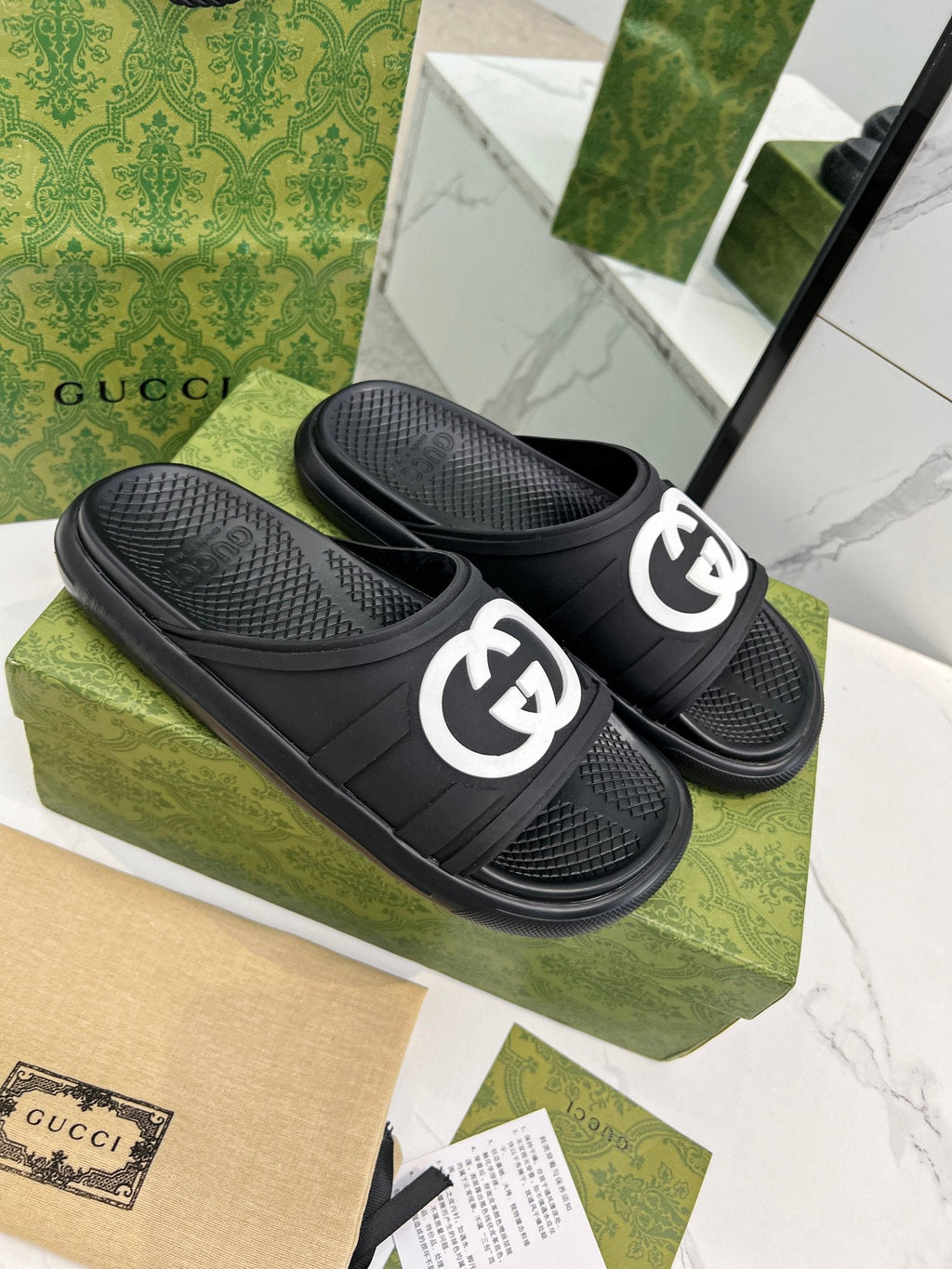 GUCCI PLATFORM SLIPPERS IN BLACK IMPORTED TPU