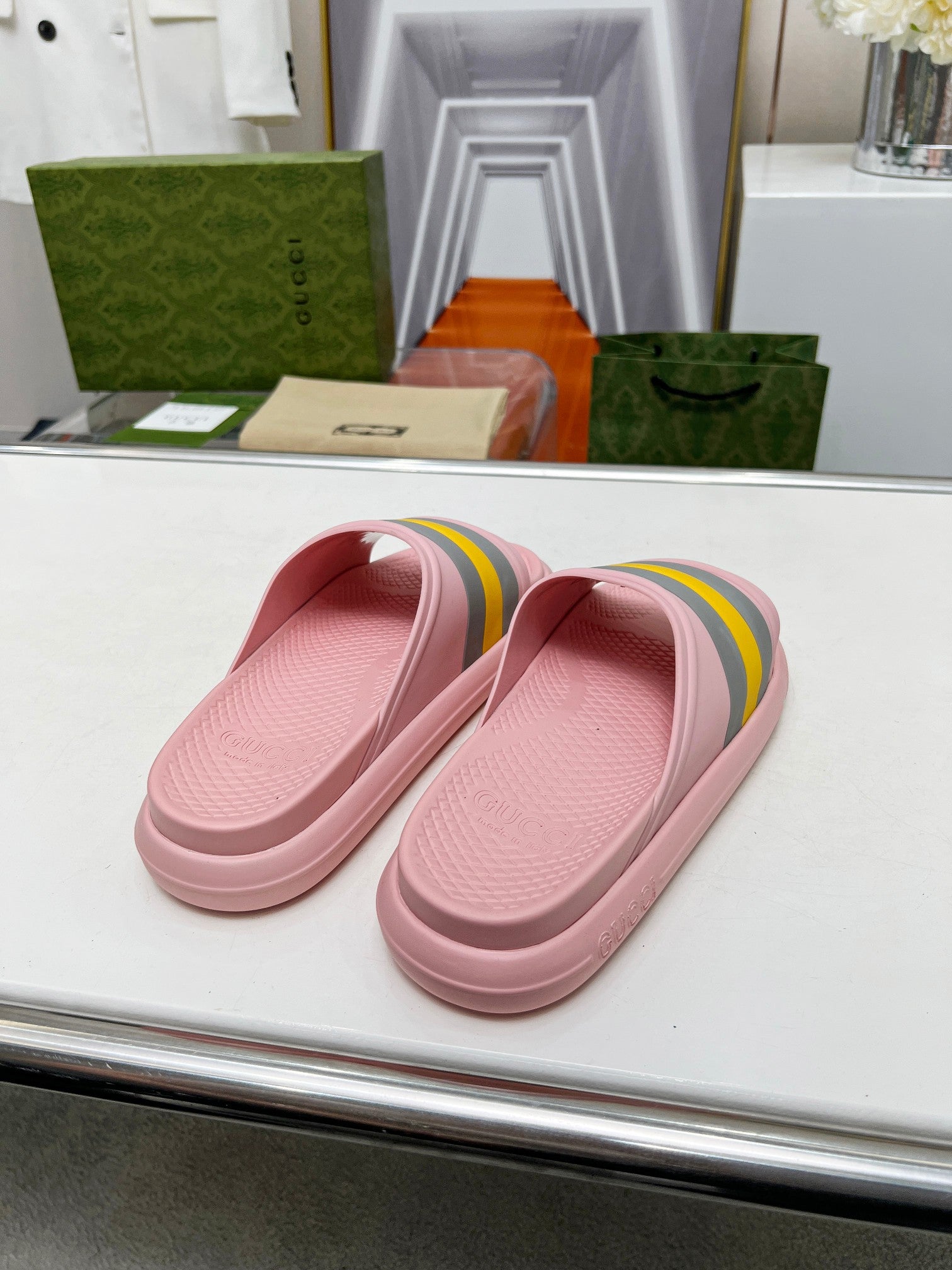 GUCCI PLATFORM SLIPPERS IN LIGHT PINK MIX COLORFUL IMPORTED TPU