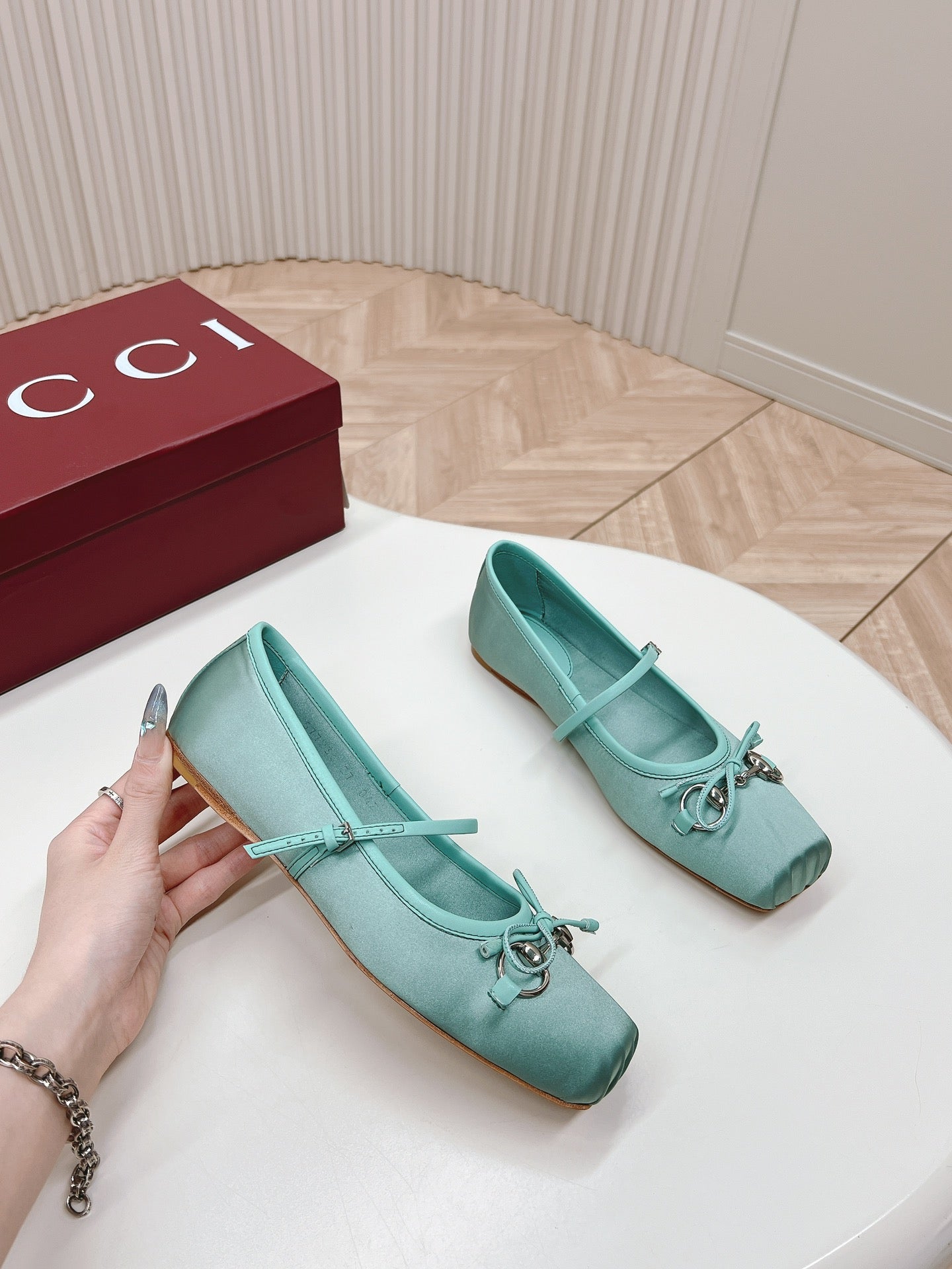 GUCCI BALLET FLAT ARCTIC SILK