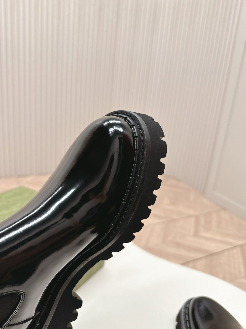 GUCCI CLASSIC MARTIN BOOTS IN BLACK PATENT LEATHER