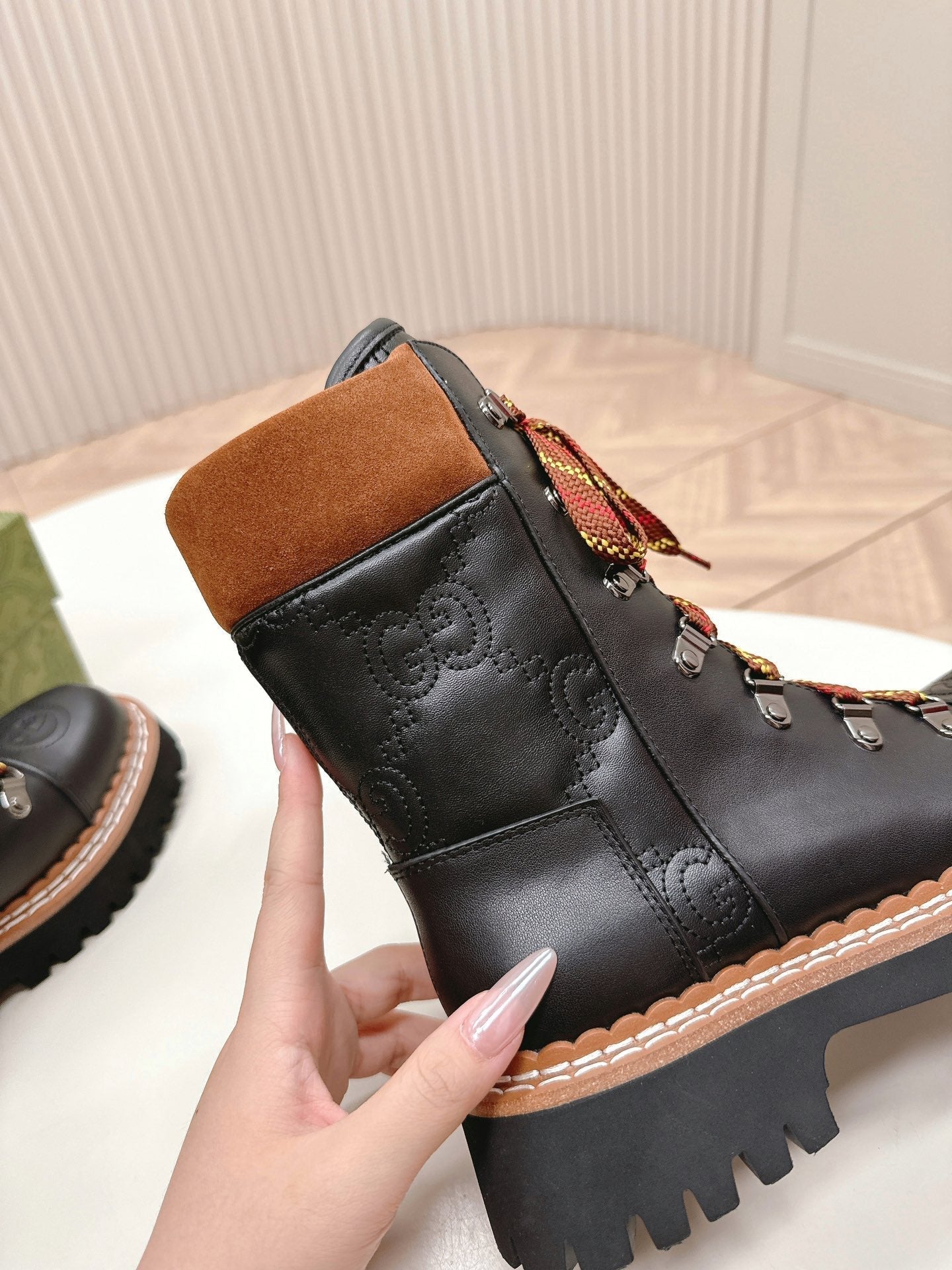 GUCCI MARTIN ANKLE BOOTS IN BLACK EMBOSSED CALFSKIN MIX BROWN SUEDE