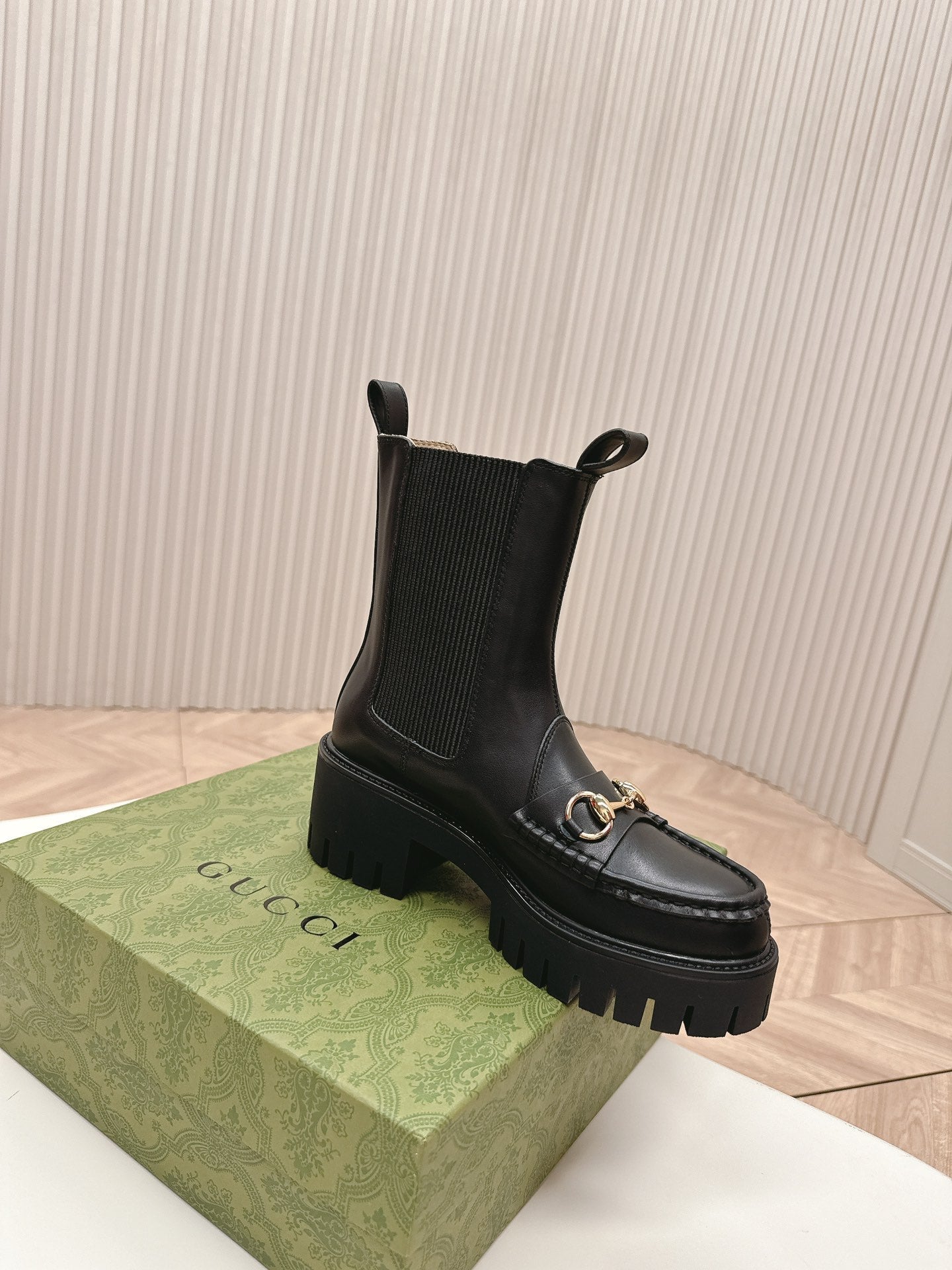 GUCCI MARTIN HORSEBIT BOOTS IN BLACK IMPORTED CALFSKIN
