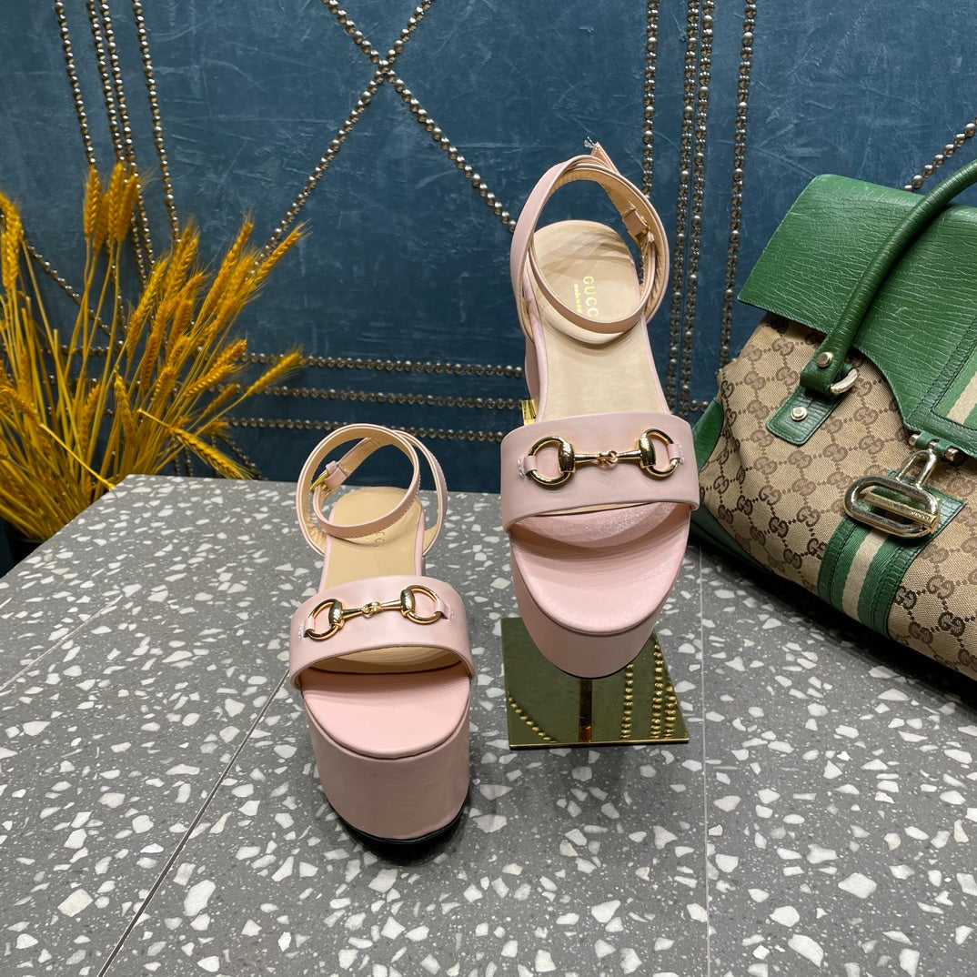 GUCCI HORSEBIT PLATFORM SANDAL PASTEL PINK CALFSKIN
