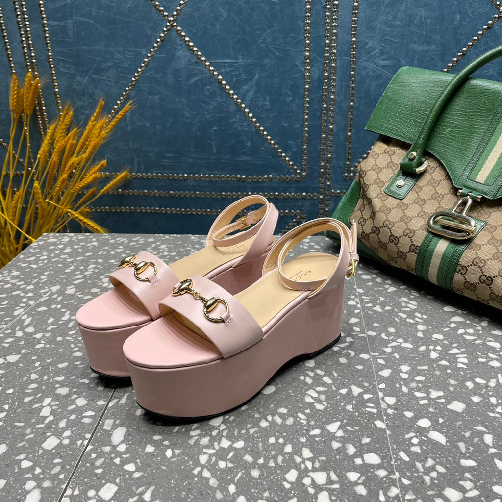 GUCCI HORSEBIT PLATFORM SANDAL PASTEL PINK CALFSKIN