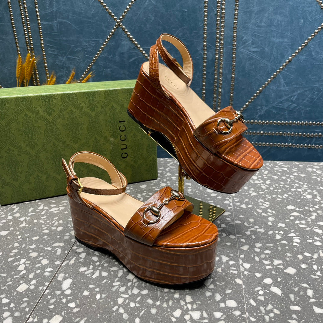 GUCCI HORSEBIT FLATFORM SANDAL CARAMEL CALFSKIN