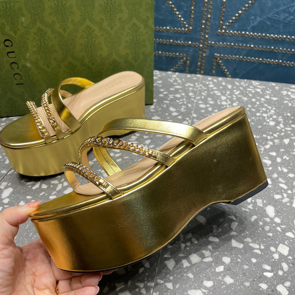 GUCCI HIGH WEDGE PLATFORM IN GOLD CALFSKIN WITH GOLD HARDWARE