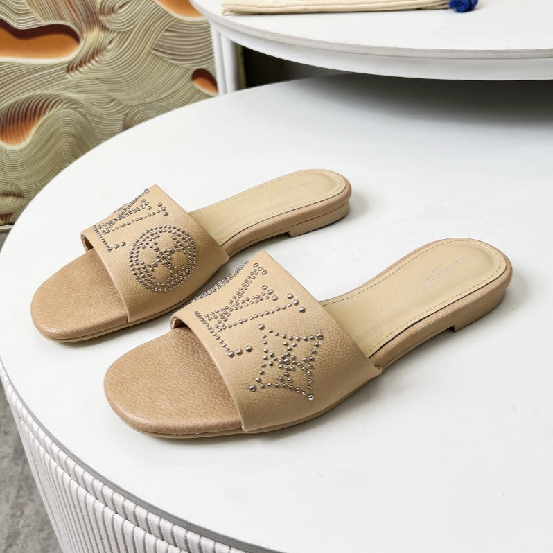 LOUIS VUITTON FLAT SLIDE IN BISQUE BEIGE LAMBSKIN WITH RHINSTONES