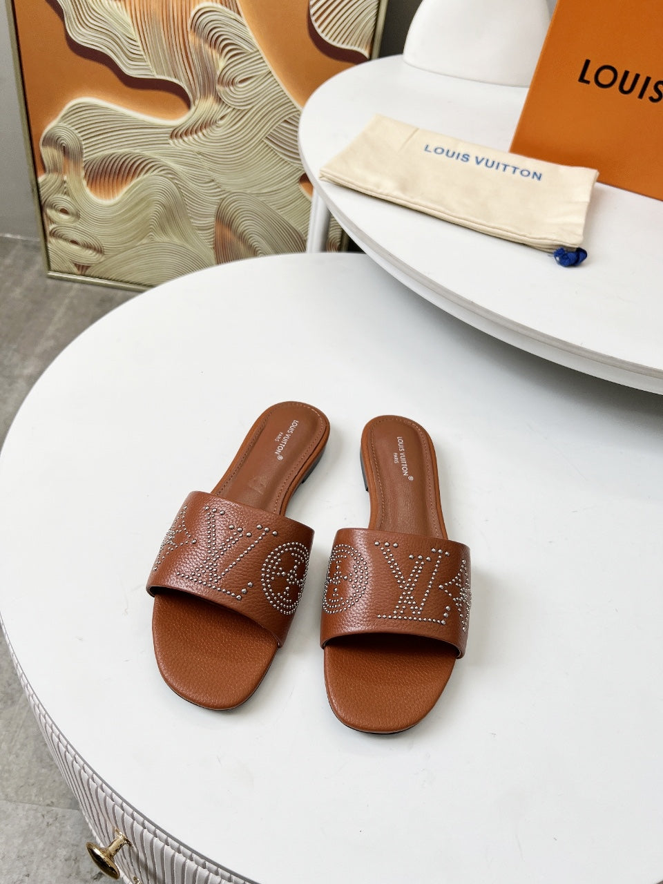 LOUIS VUITTON FLAT SLIDE IN BRONZE BROWN LAMBSKIN WITH RHINSTONES
