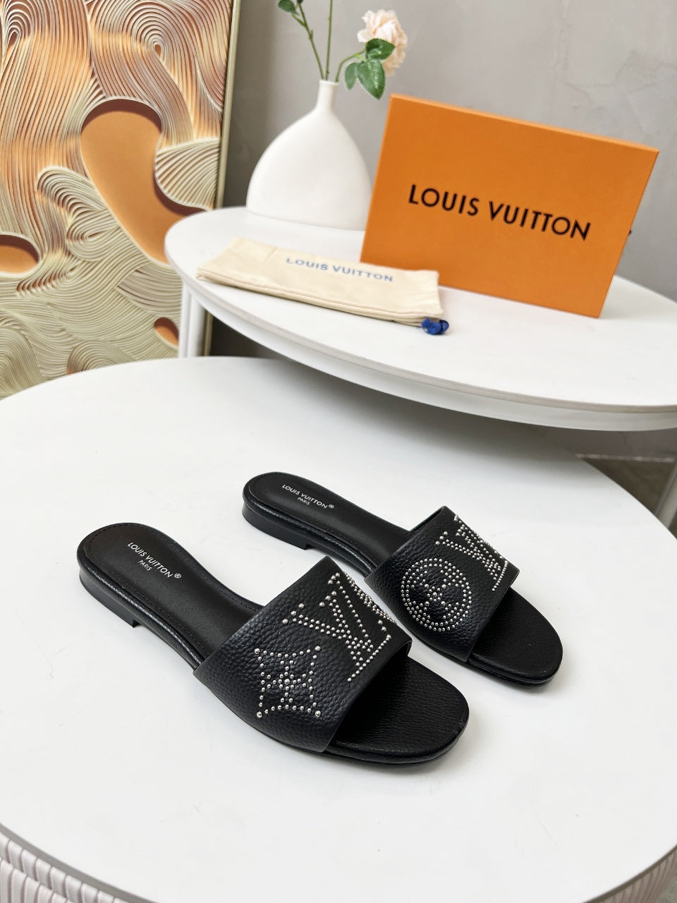 LOUIS VUITTON FLAT SLIDE IN BLACK LAMBSKIN WITH RHINSTONES