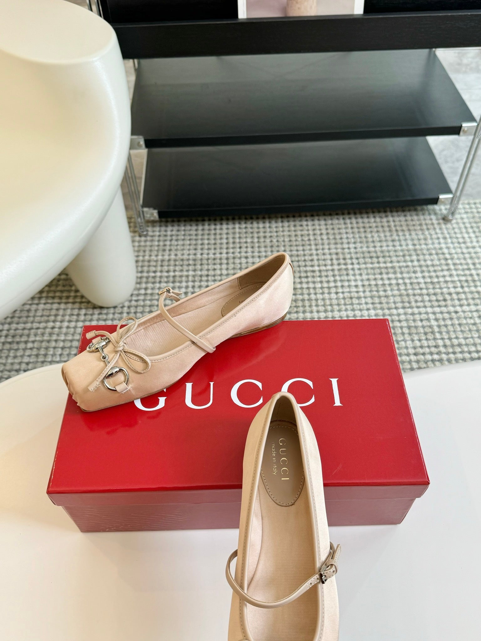 GUCCI BALLET FLAT CREAM SILK
