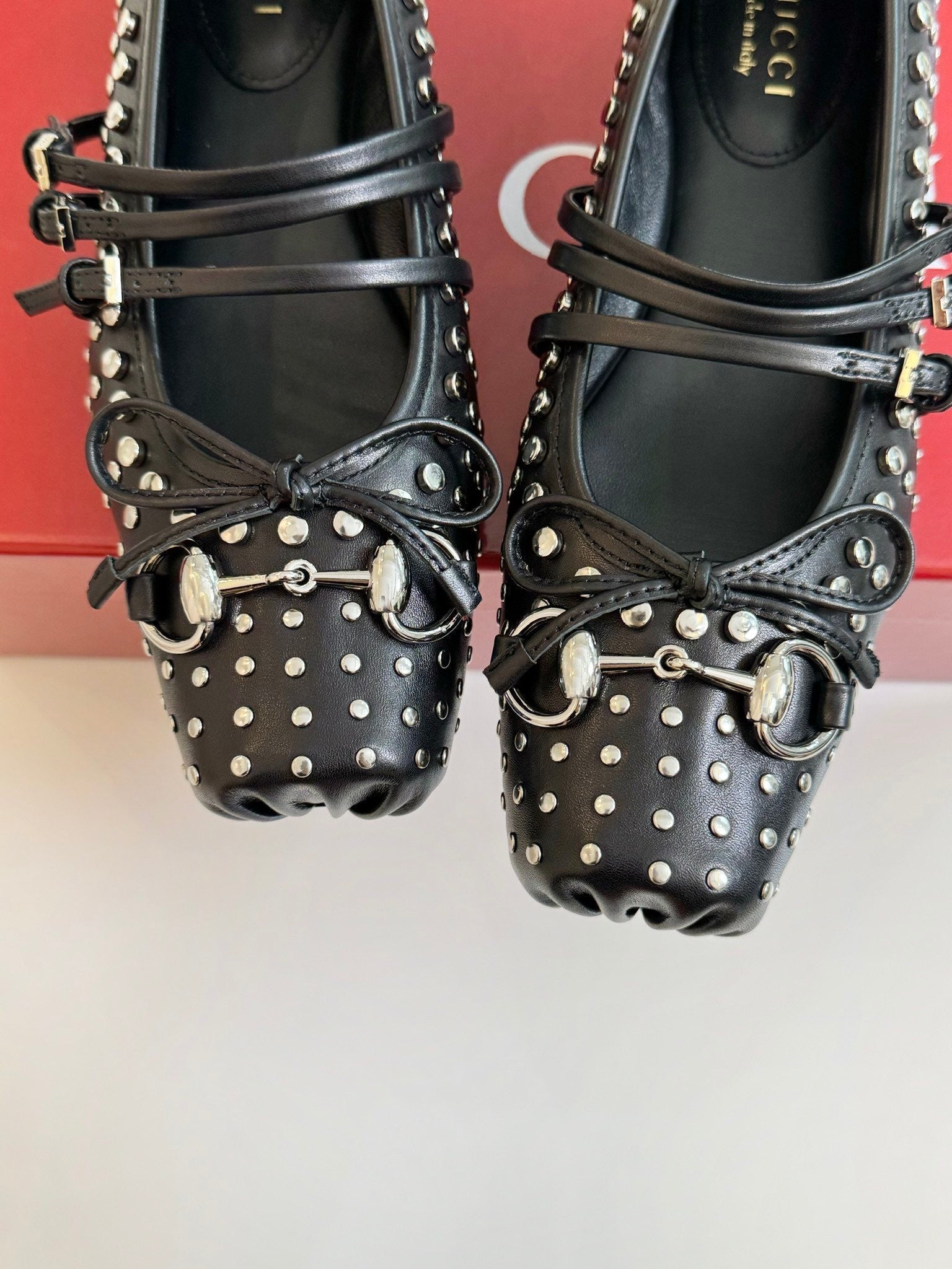 GUCCI RIVETS BALLET FLAT BLACK HORIZONTAL STRAPS LAMBSKIN