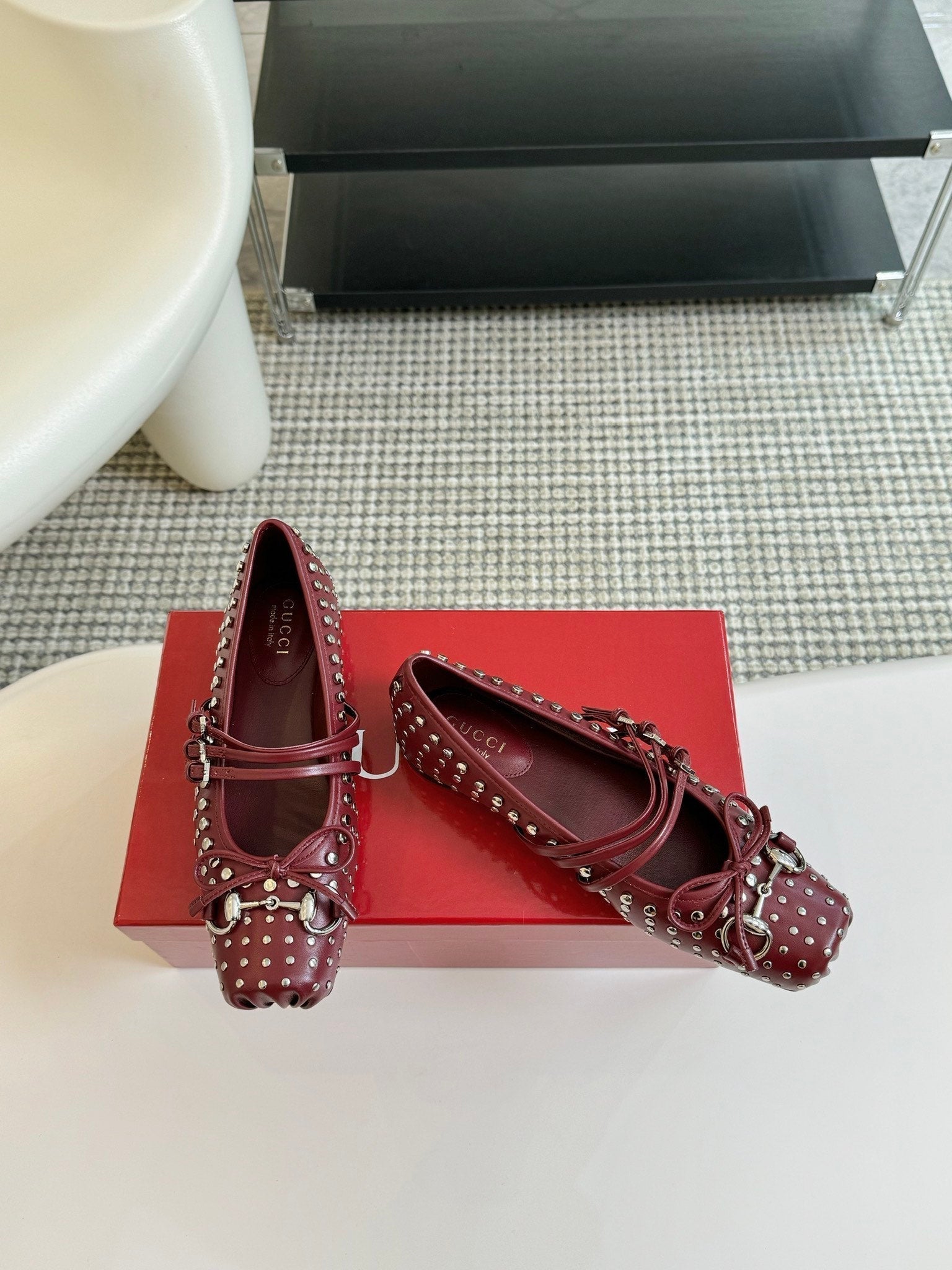 GUCCI RIVETS BALLET FLAT GARNET HORIZONTAL STRAPS LAMBSKIN